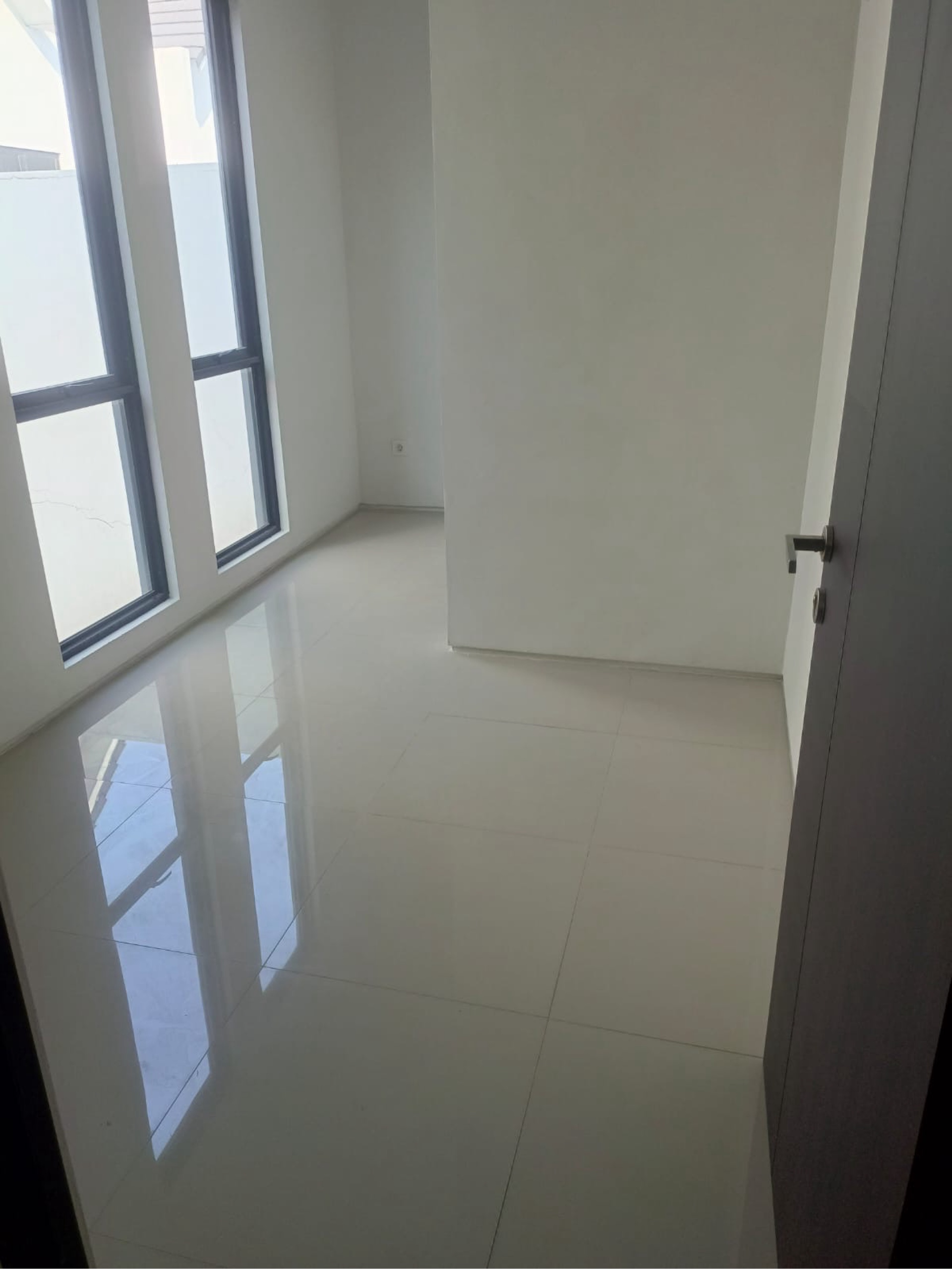 Rumah Dijual di Jakarta Barat, foto 9 dari 10