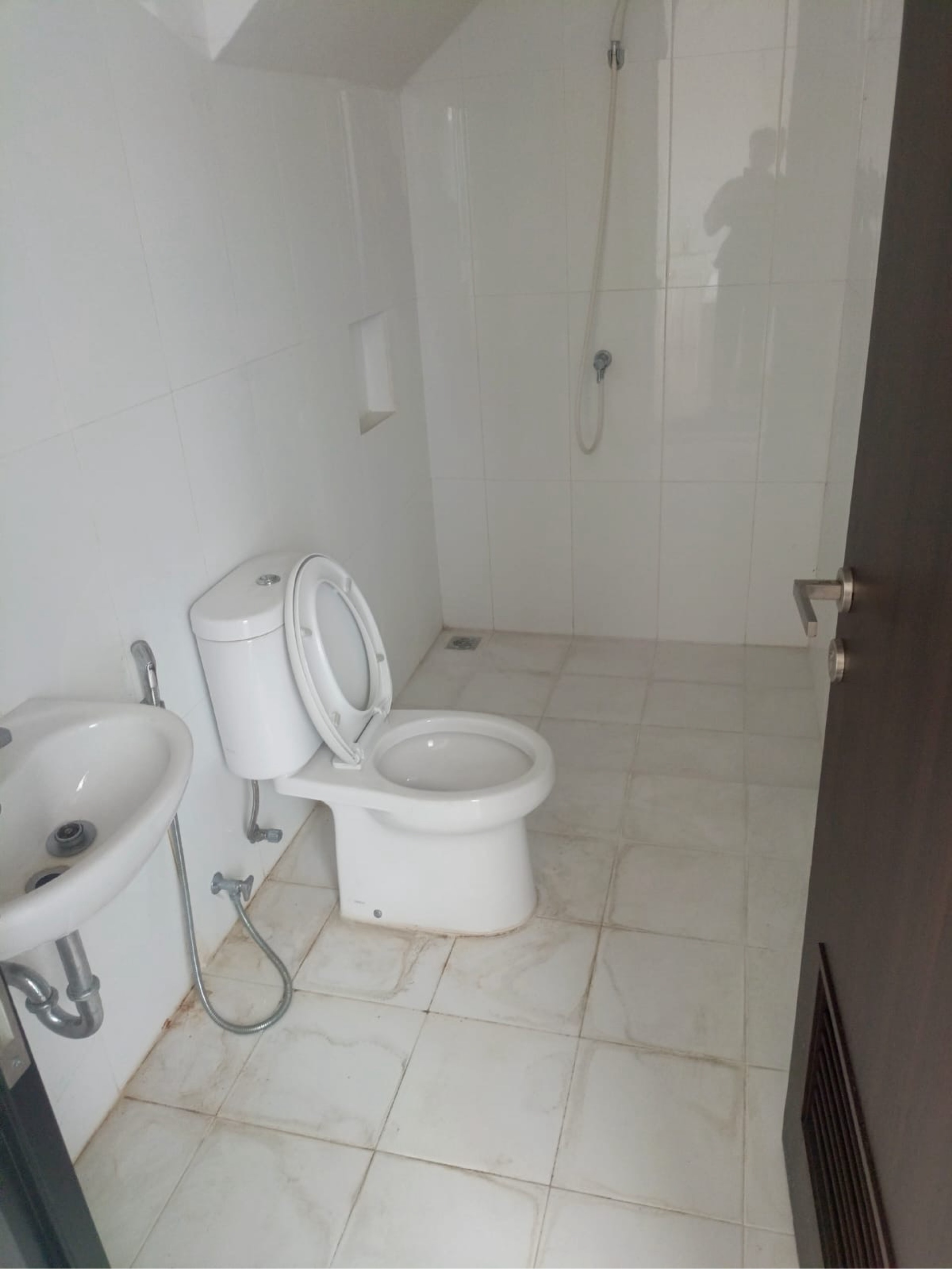 Rumah Dijual di Jakarta Barat, foto 8 dari 10
