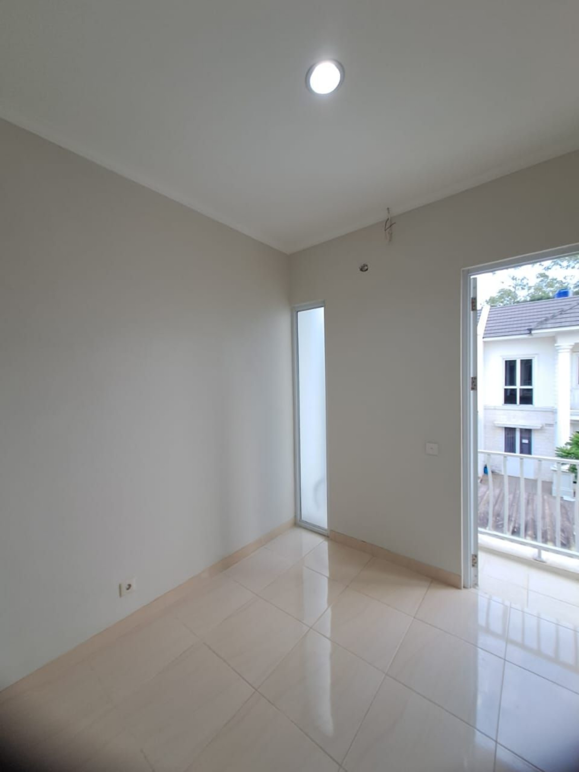Rumah Dijual di Tangerang, foto 1 dari 10