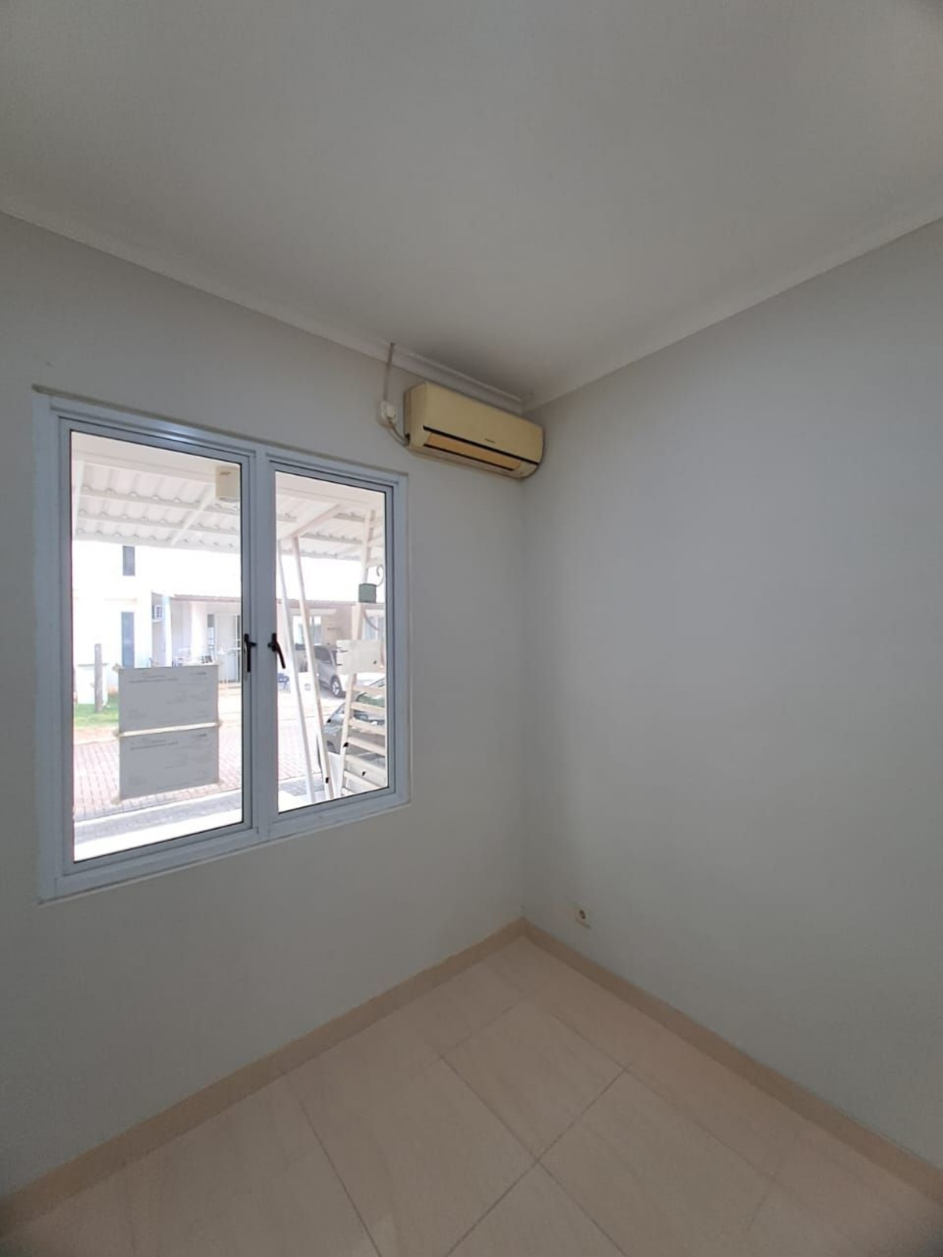 Rumah Dijual di Tangerang, foto 1 dari 10