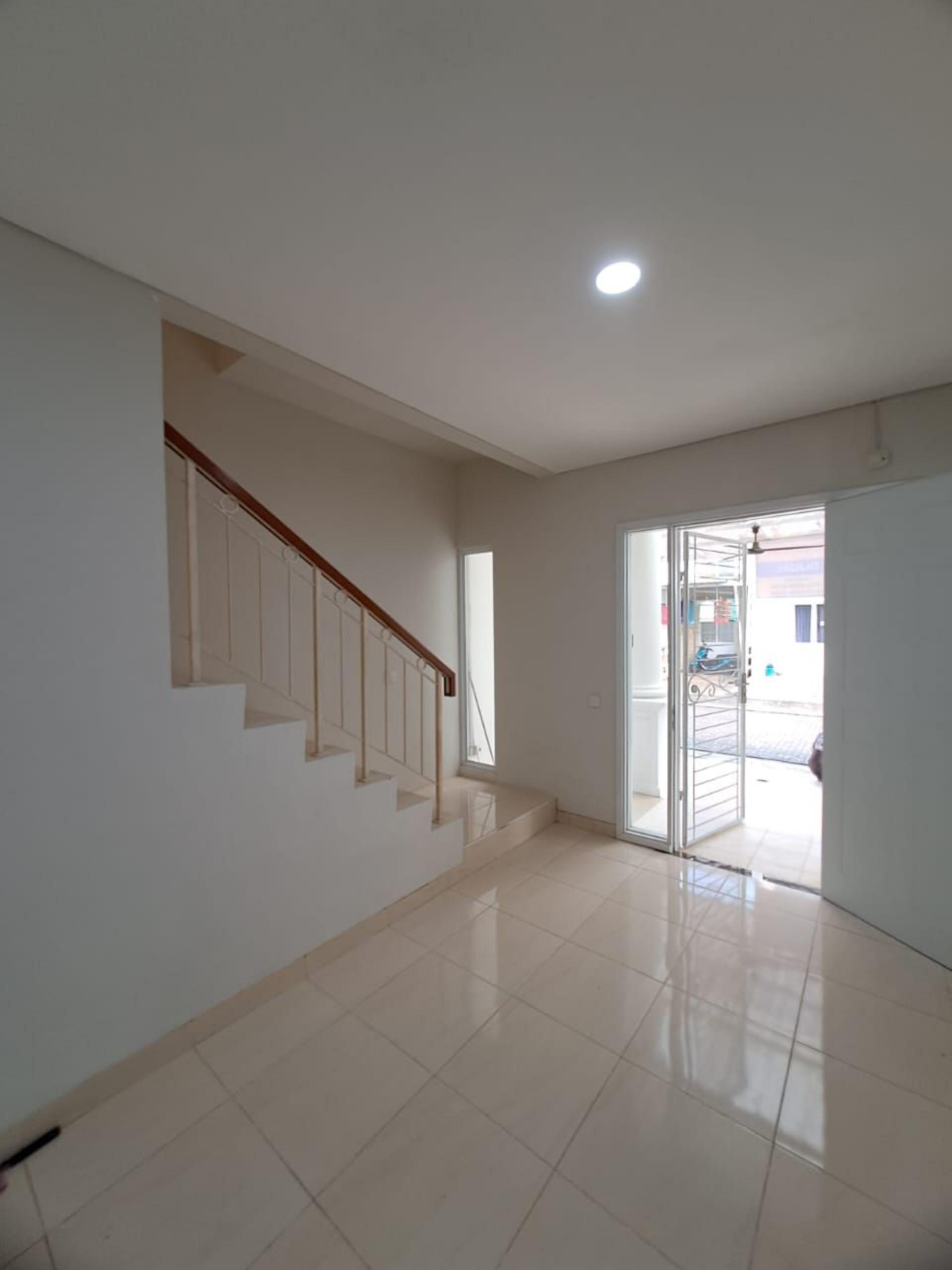 Rumah Dijual di Tangerang, foto 1 dari 10
