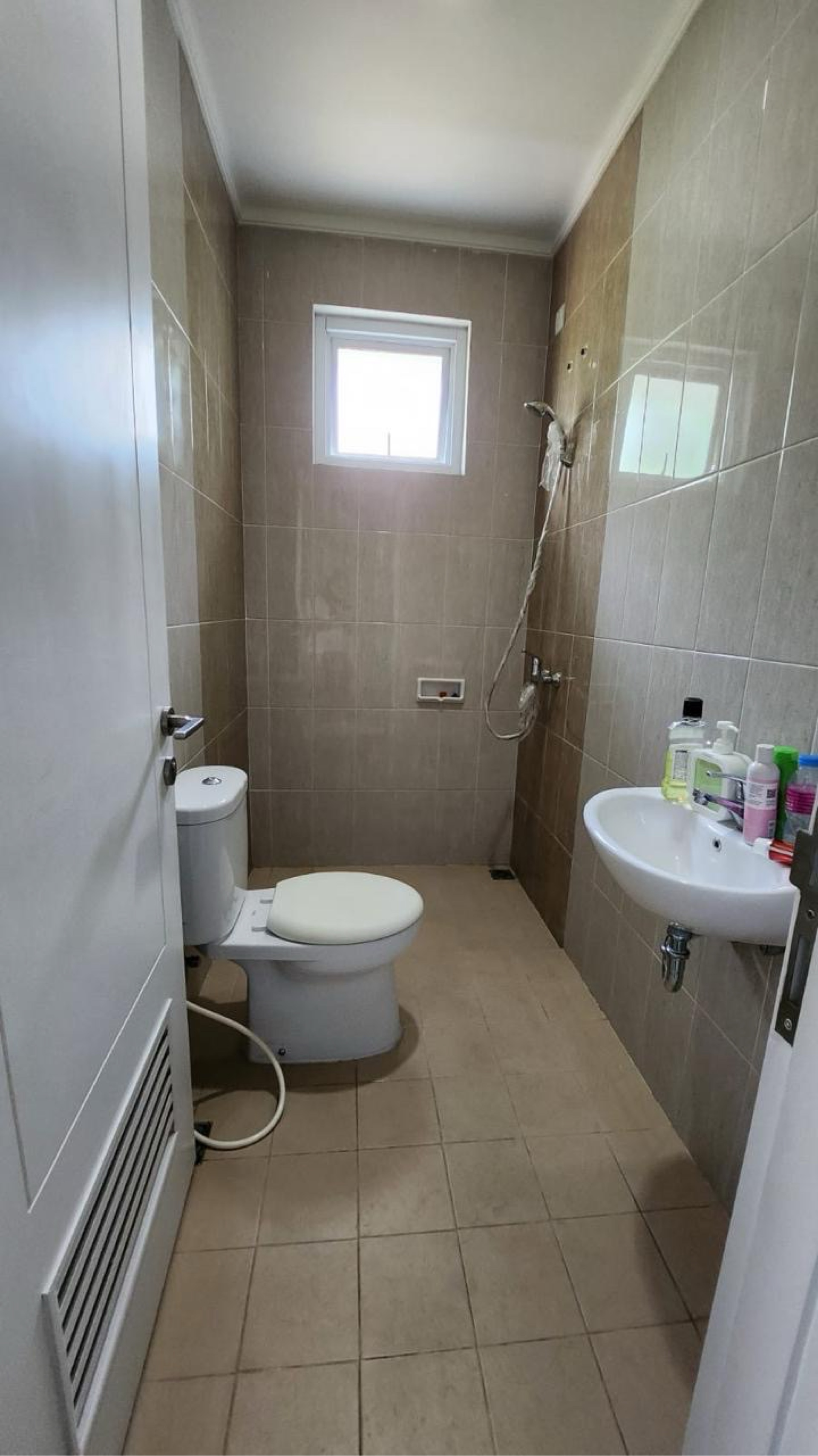Rumah Disewa di Tangerang, foto 6 dari 10