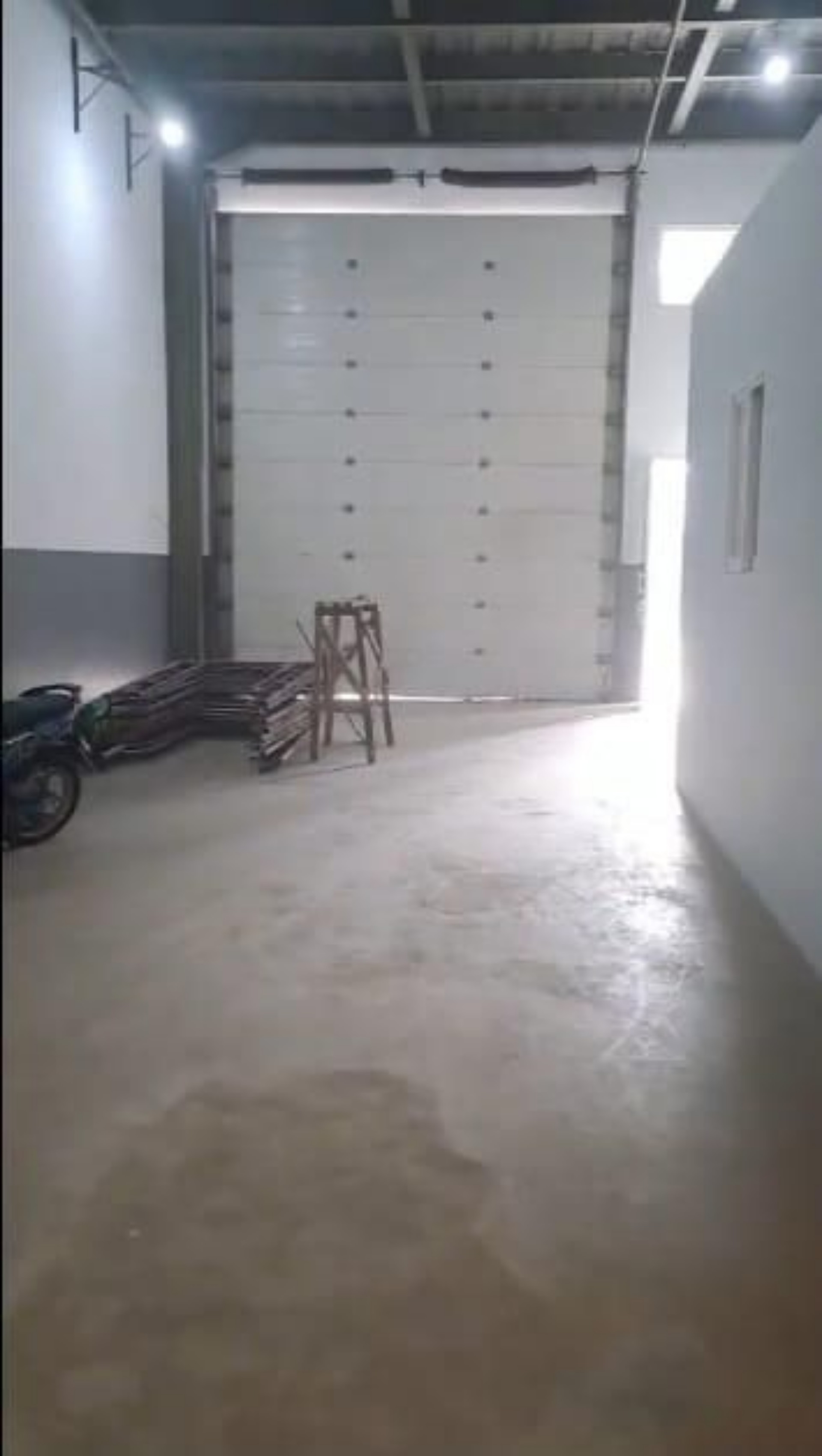 Gudang Dijual di Tangerang, foto 3 dari 9