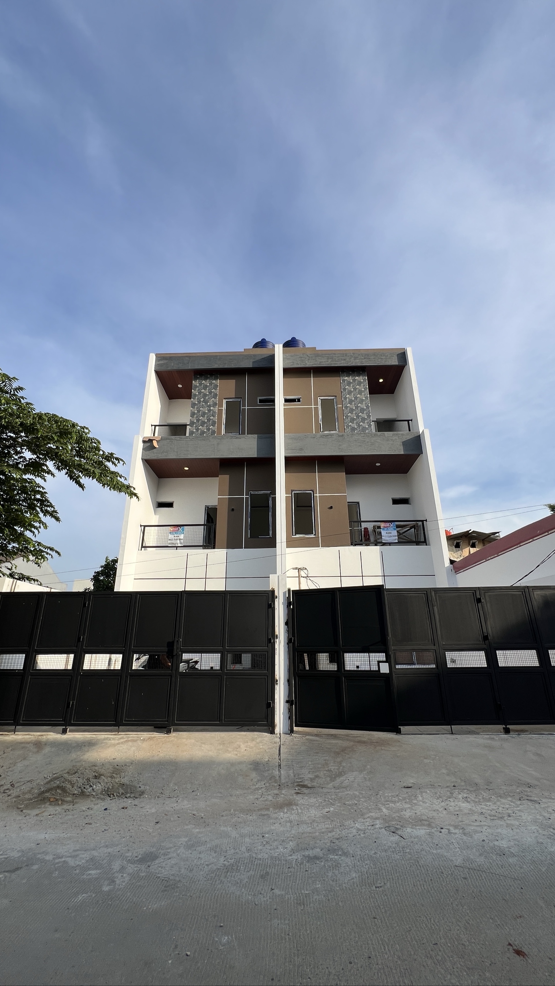 Rumah Dijual di Jakarta Barat, foto 1 dari 10