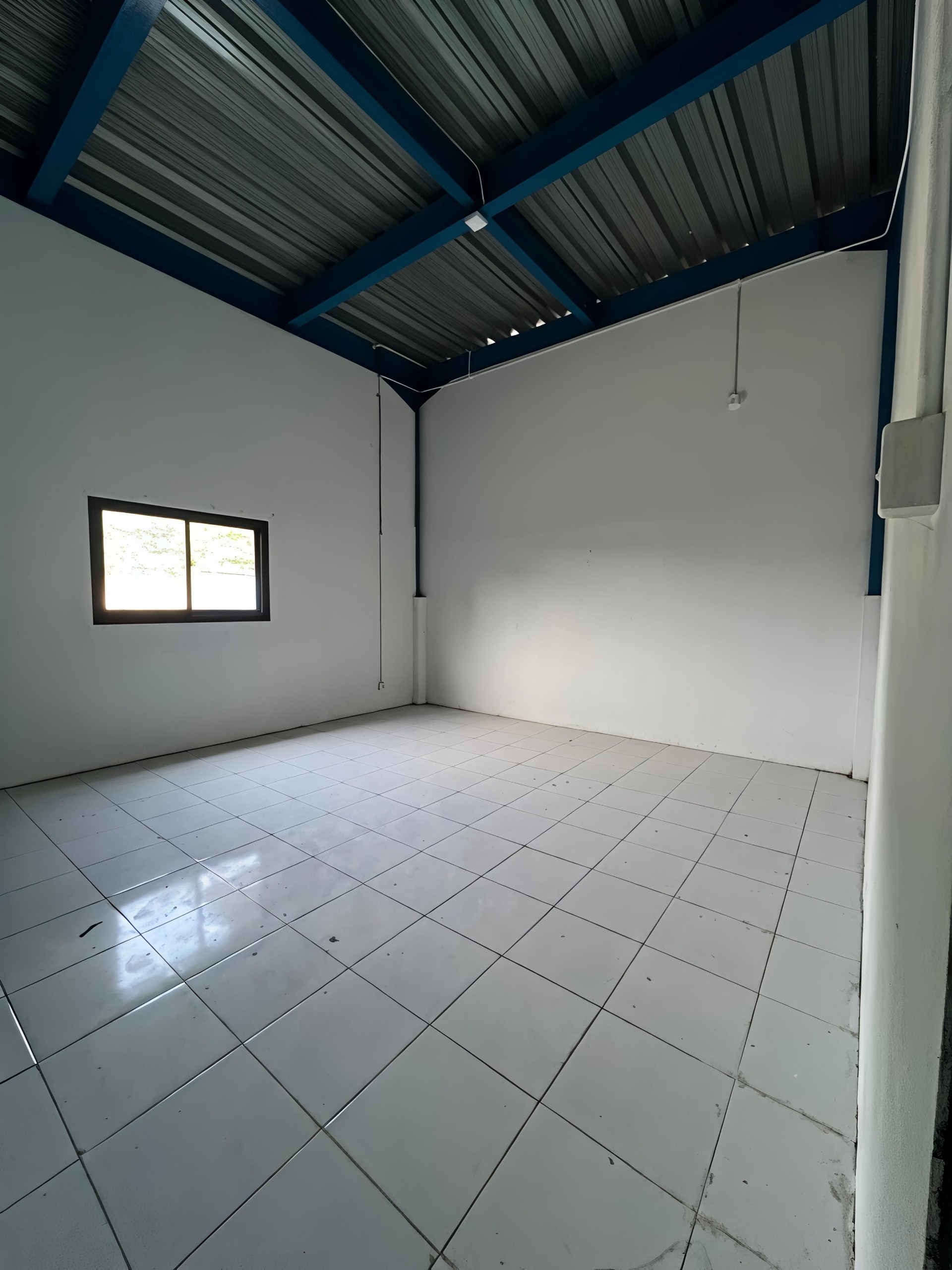 Gudang Dijual di Tangerang, foto 1 dari 10