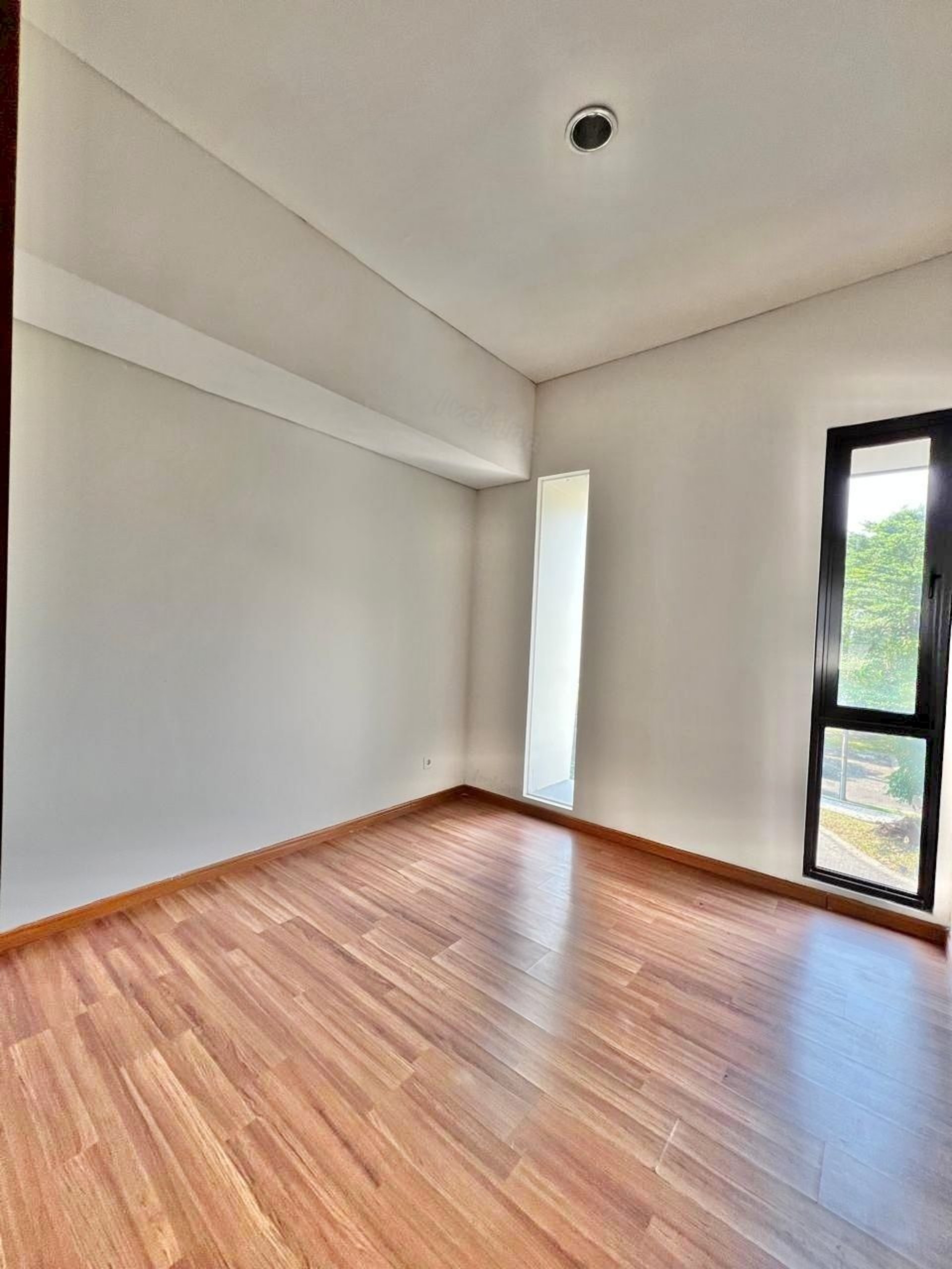 Rumah Dijual di Tangerang, foto 1 dari 10