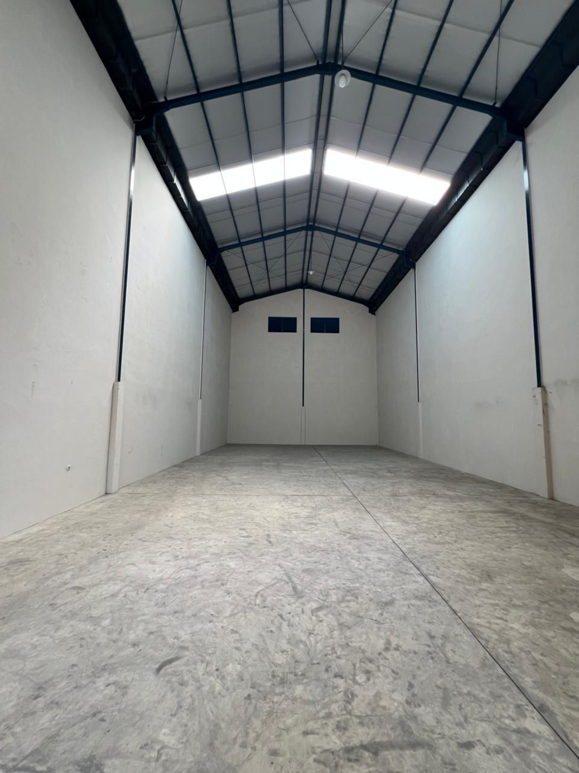 Gudang Disewa di Tangerang, foto 1 dari 10