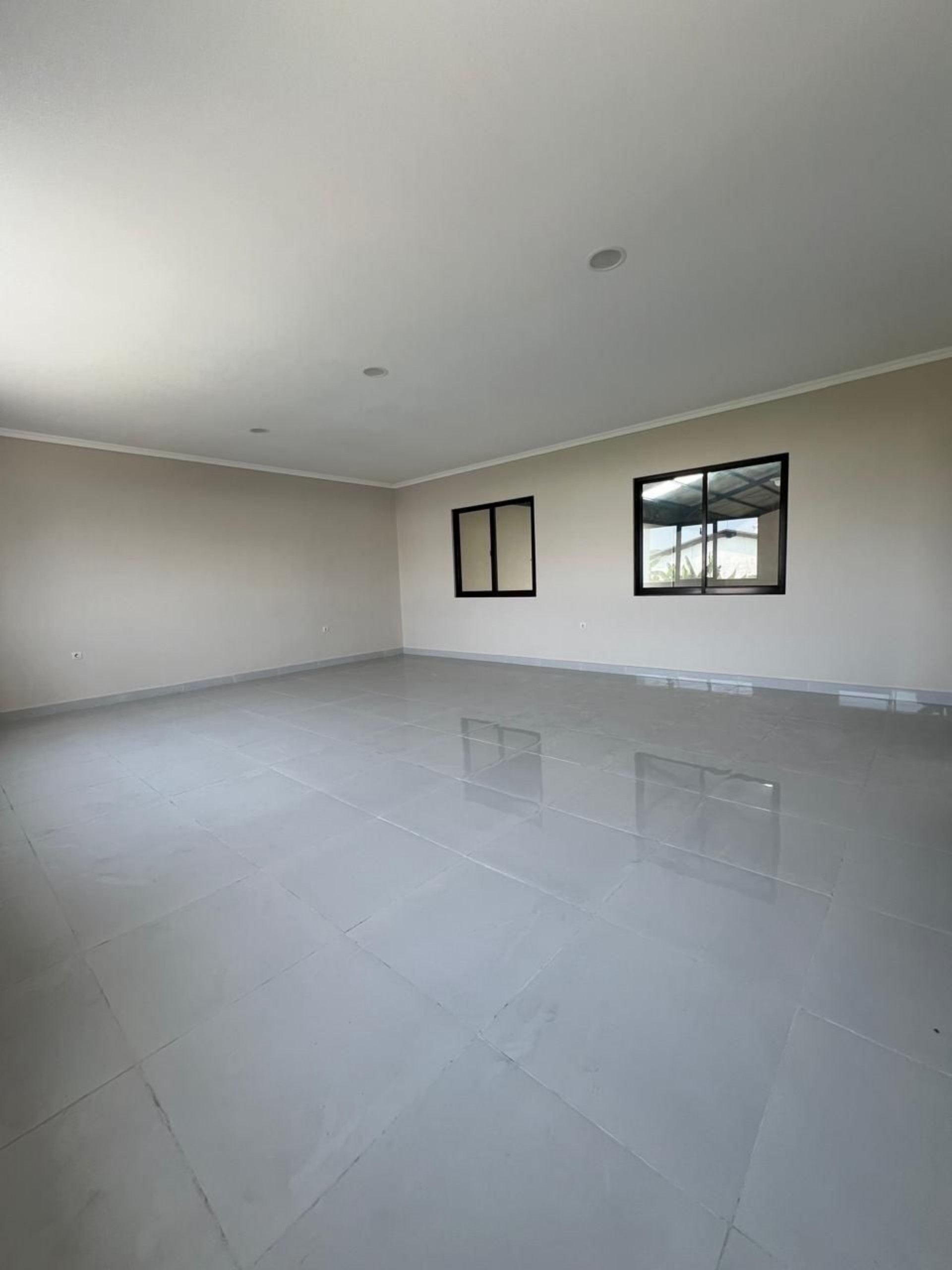 Gudang Disewa di Tangerang, foto 1 dari 10