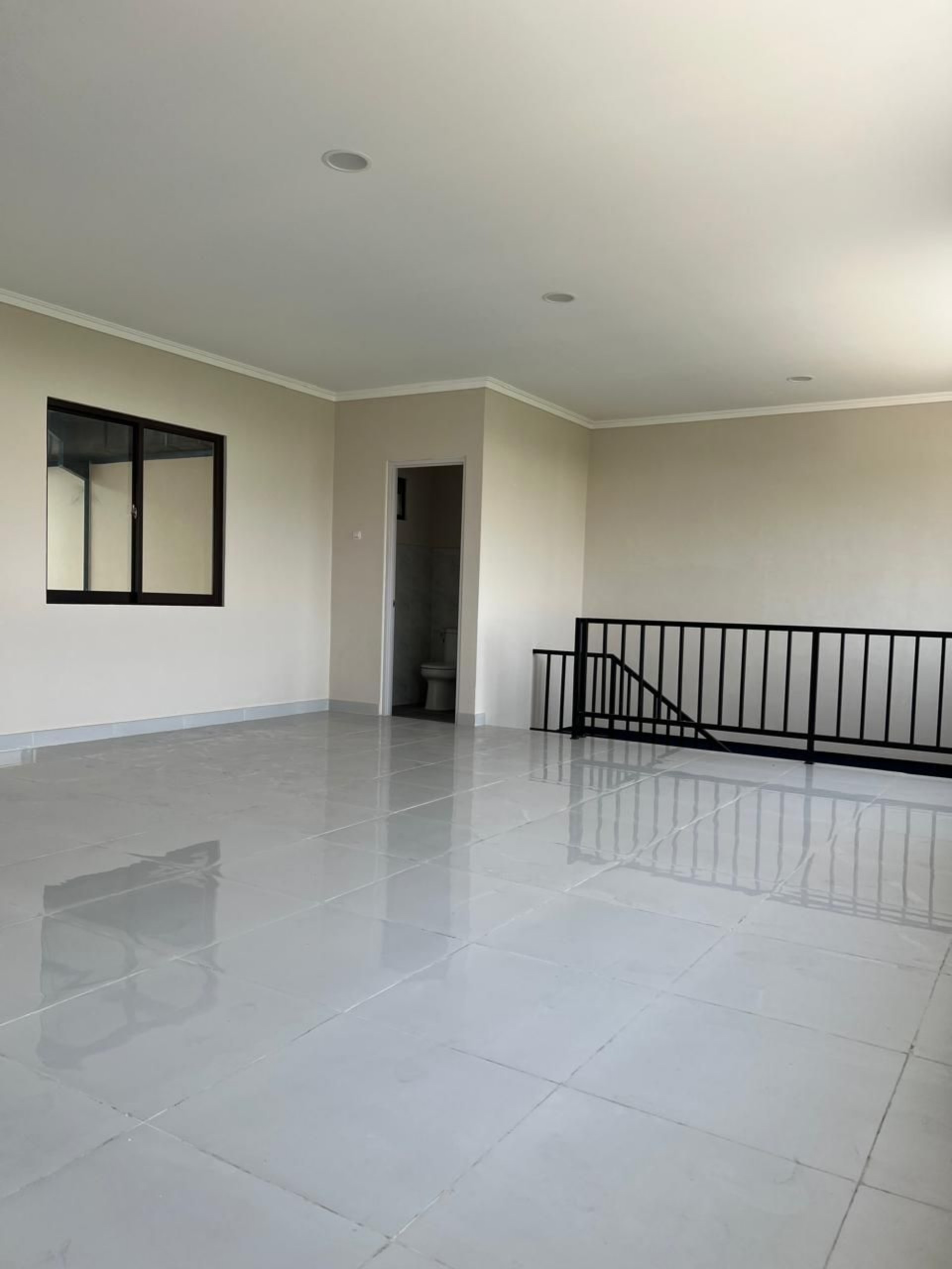 Gudang Disewa di Tangerang, foto 1 dari 10
