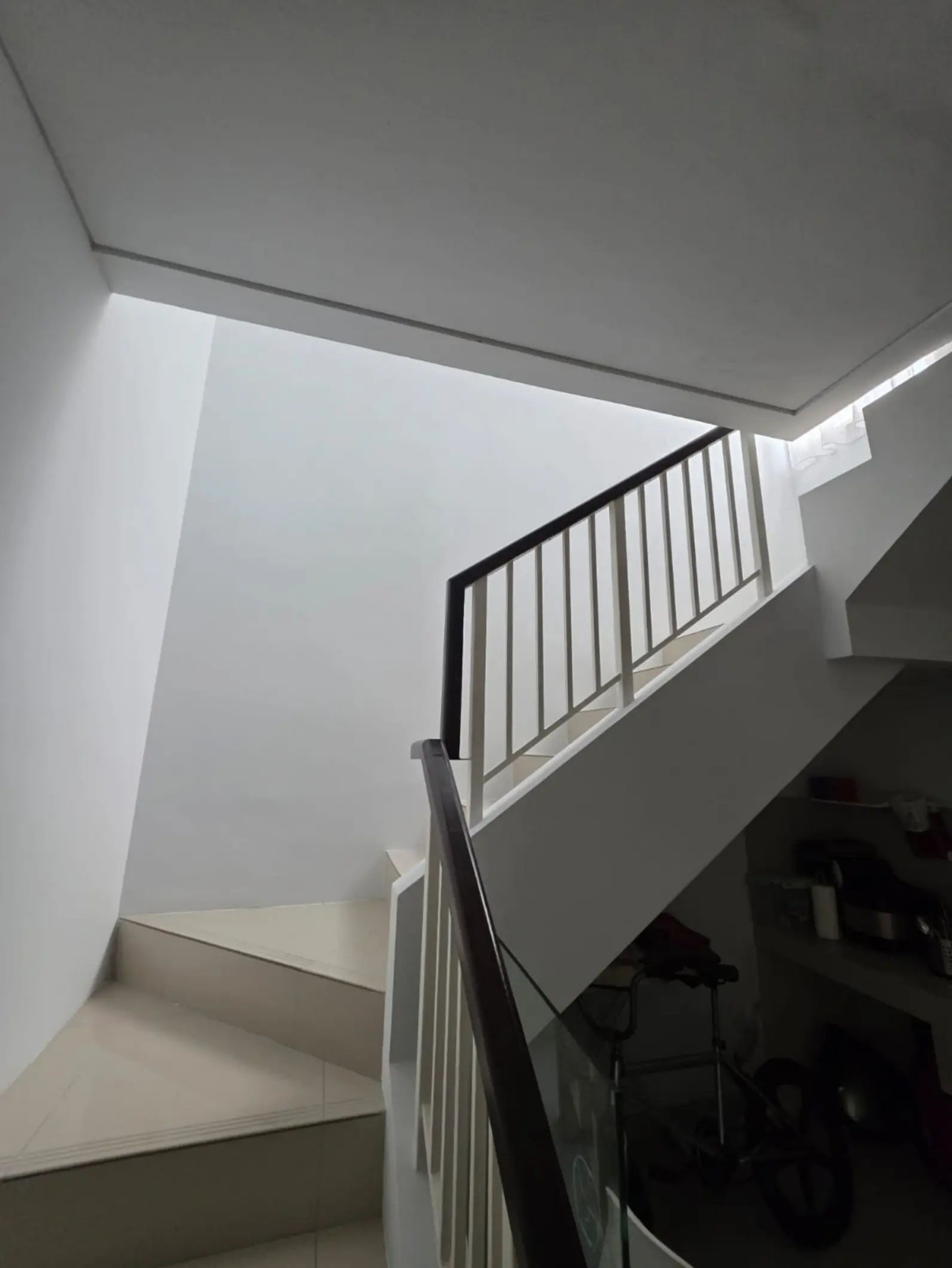 Rumah Disewa di Tangerang, foto 2 dari 9