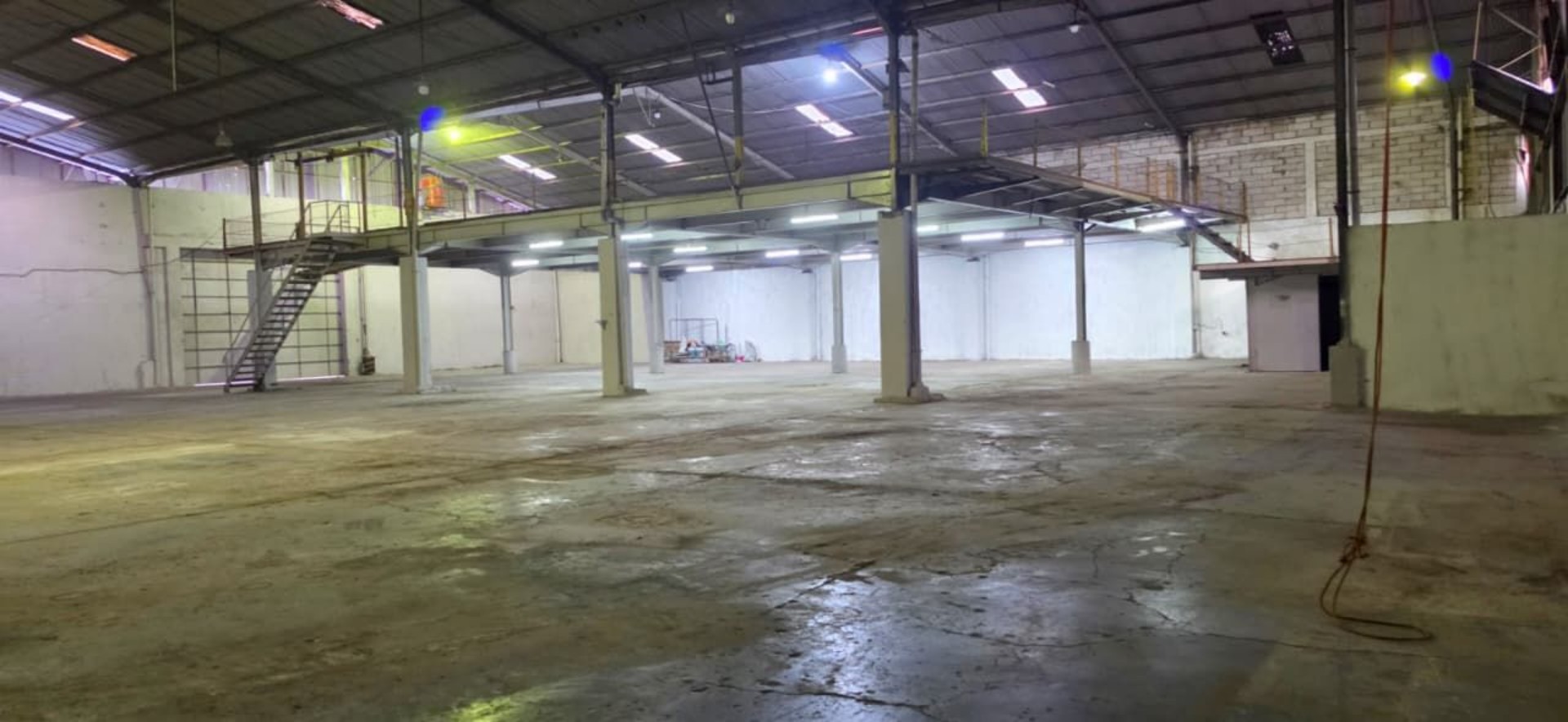 Gudang Dijual di Tangerang, foto 2 dari 5