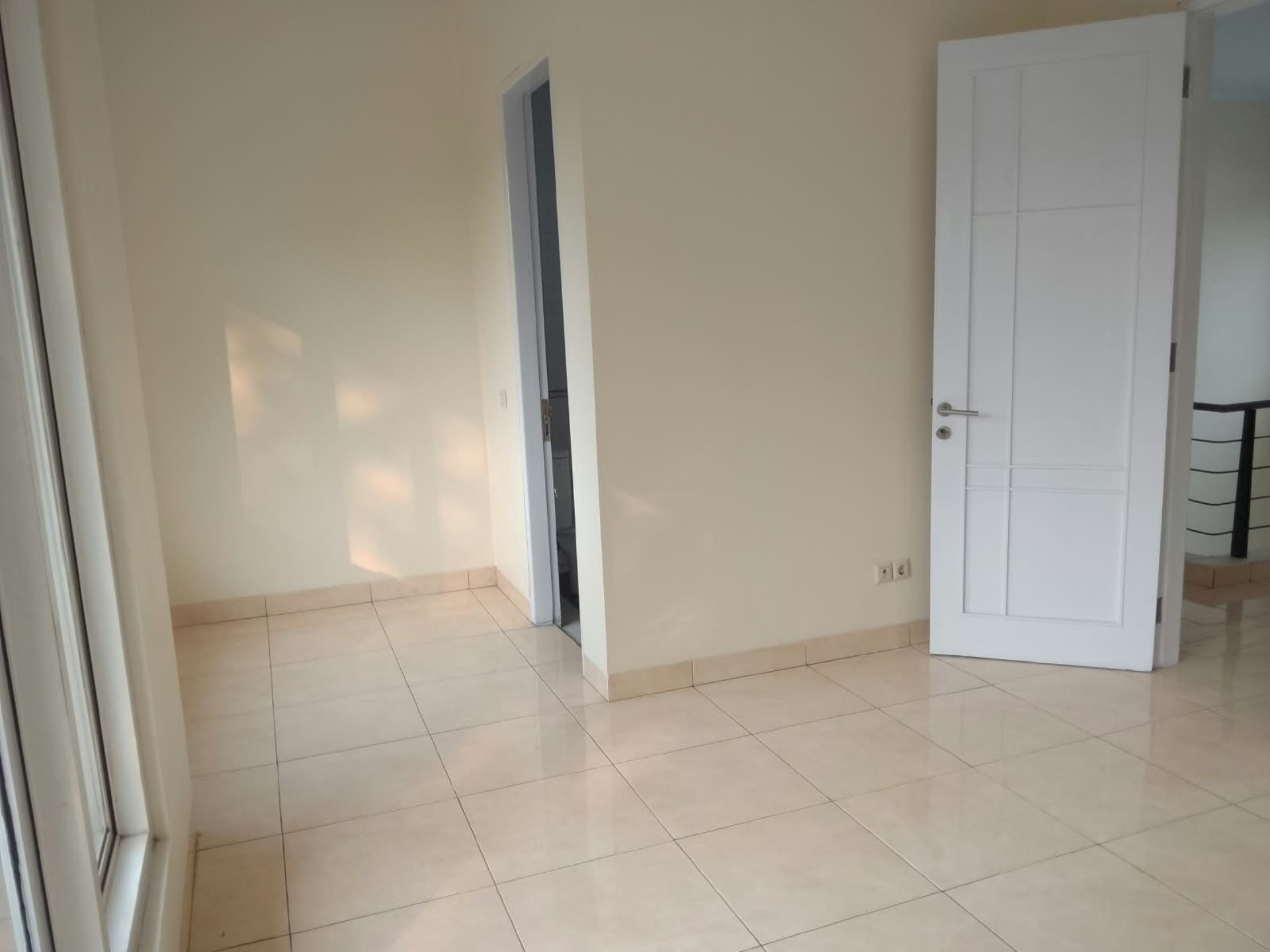 Rumah Disewa di Tangerang, foto 9 dari 10