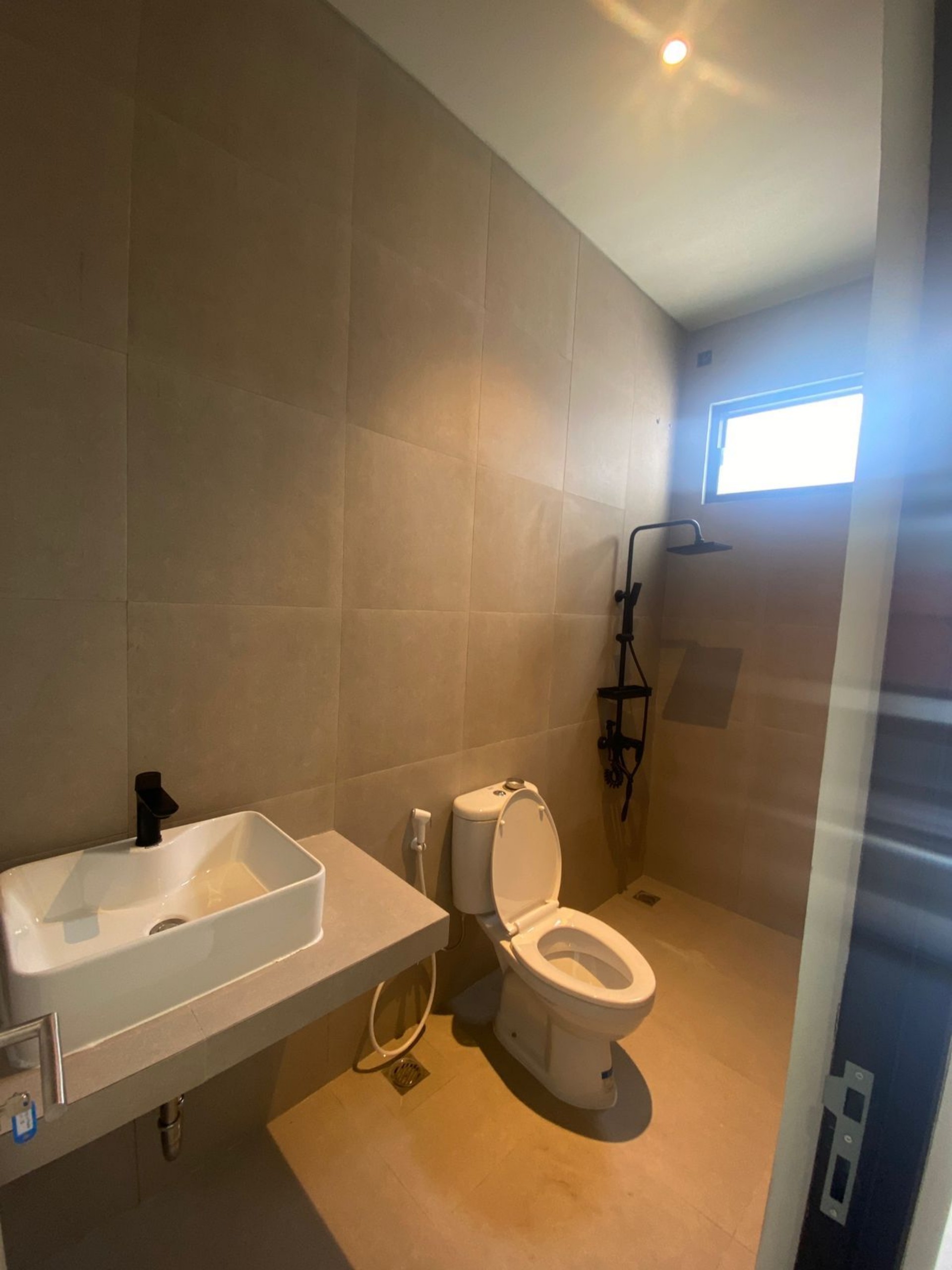 Rumah Dijual di Tangerang, foto 8 dari 9