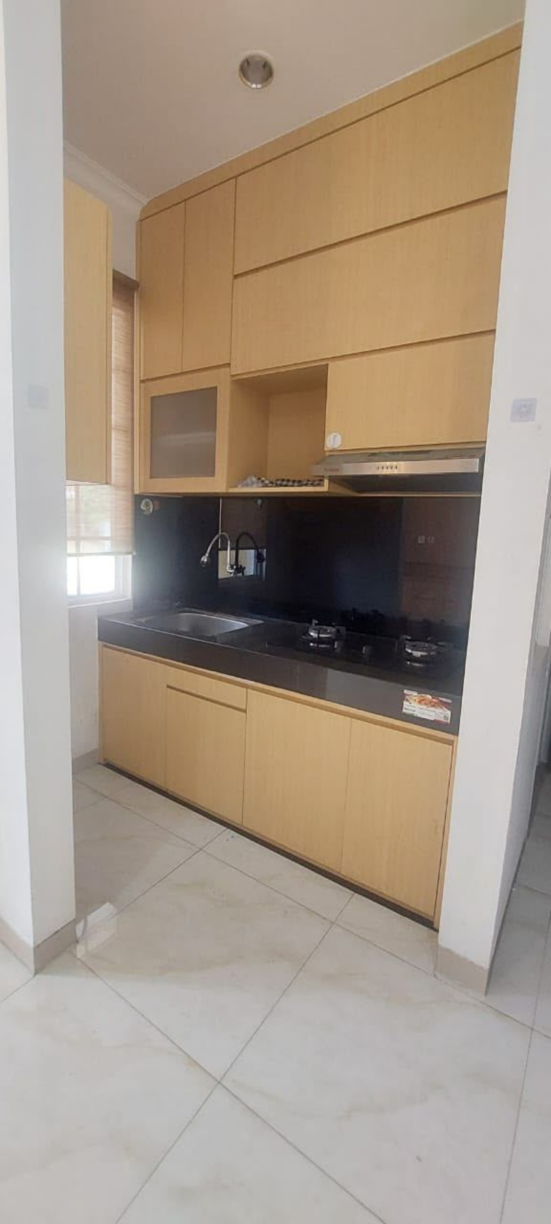 Rumah Disewa di Tangerang, foto 2 dari 10