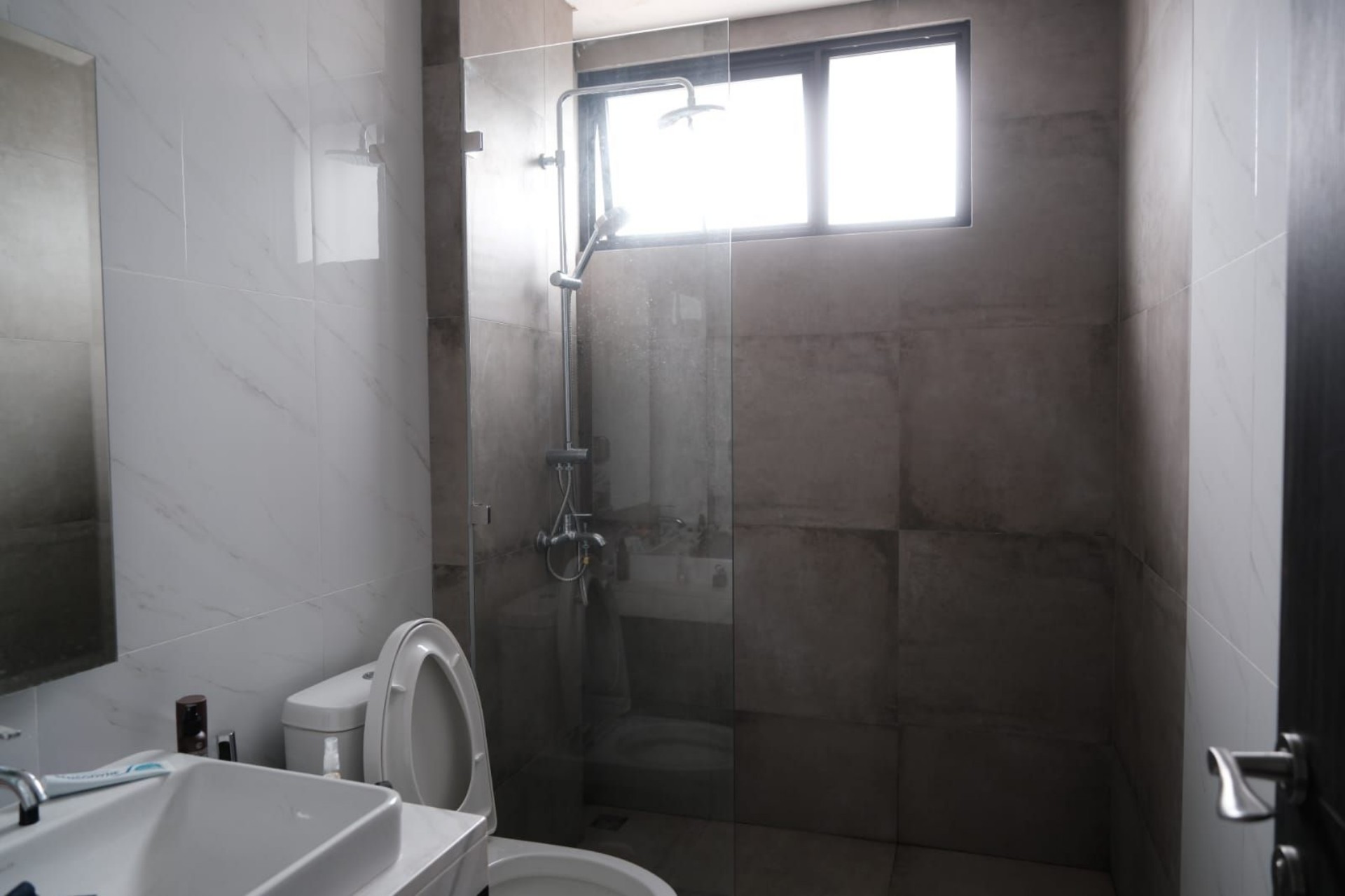 Rumah Dijual di Tangerang, foto 7 dari 10