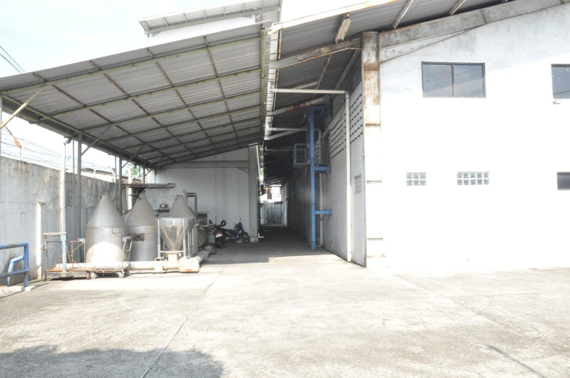 Gudang Dijual di Tangerang, foto 3 dari 10