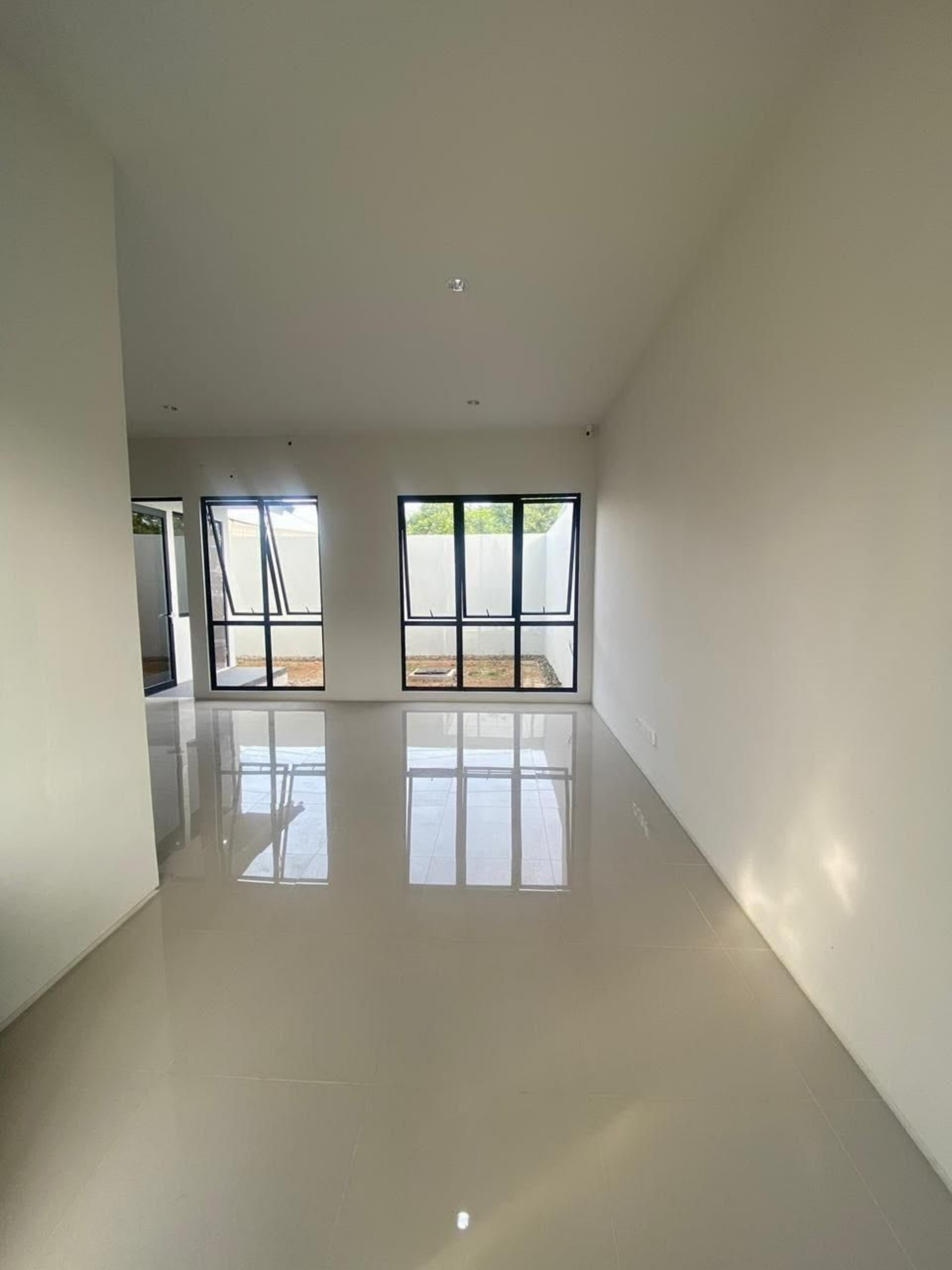 Rumah Dijual di Jakarta Barat, foto 9 dari 10