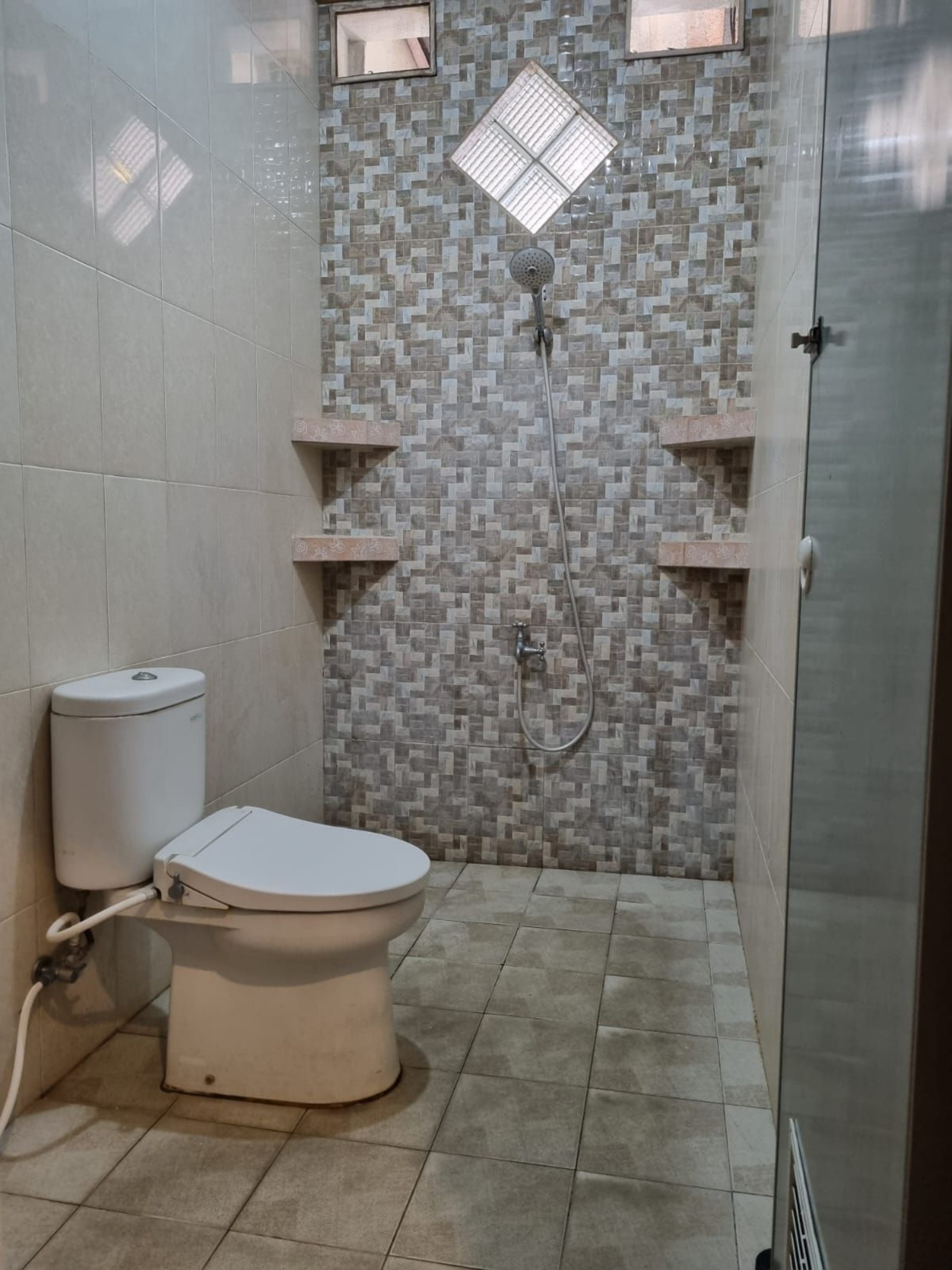 Rumah Dijual di Tangerang, foto 3 dari 10