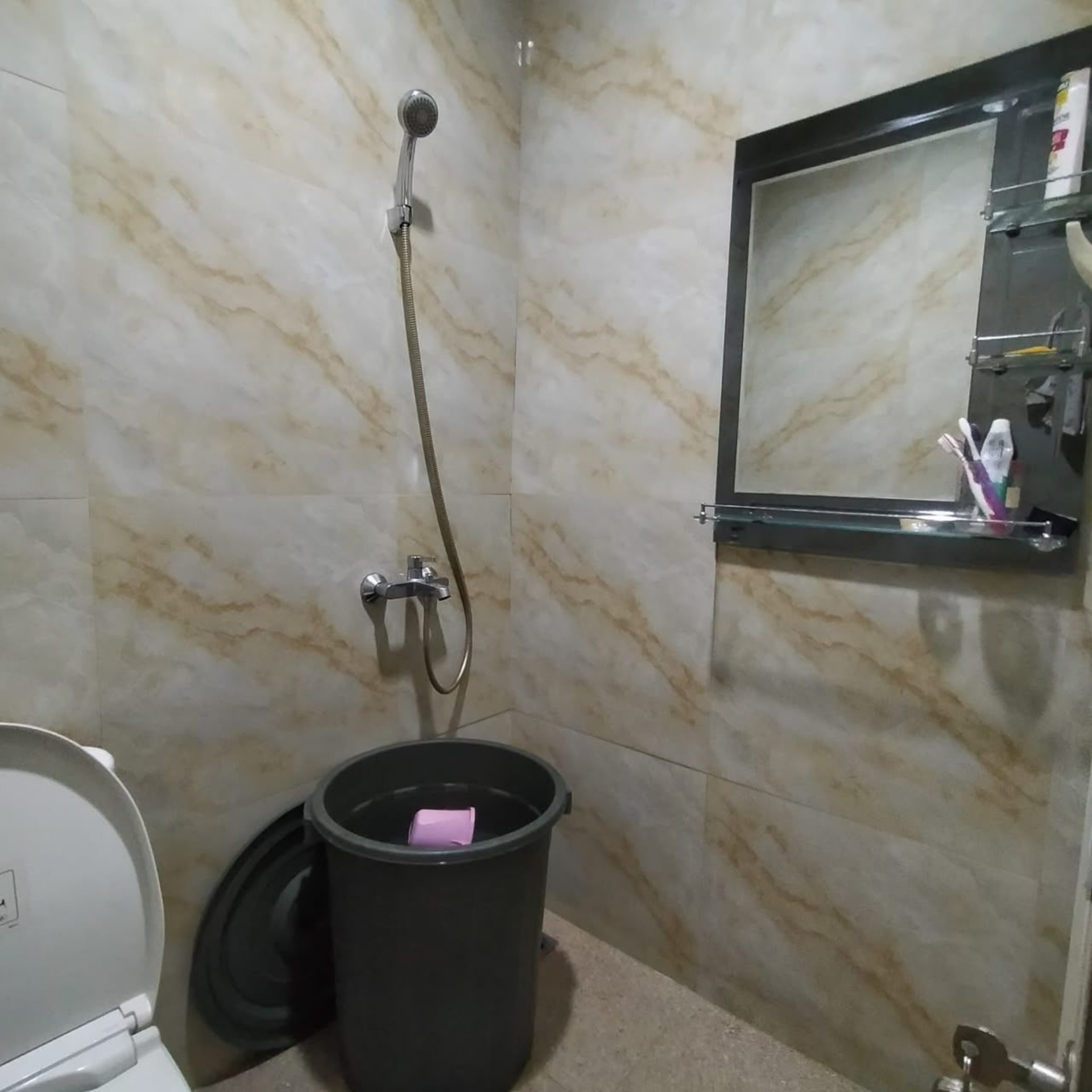 Rumah Dijual di Tangerang, foto 2 dari 10