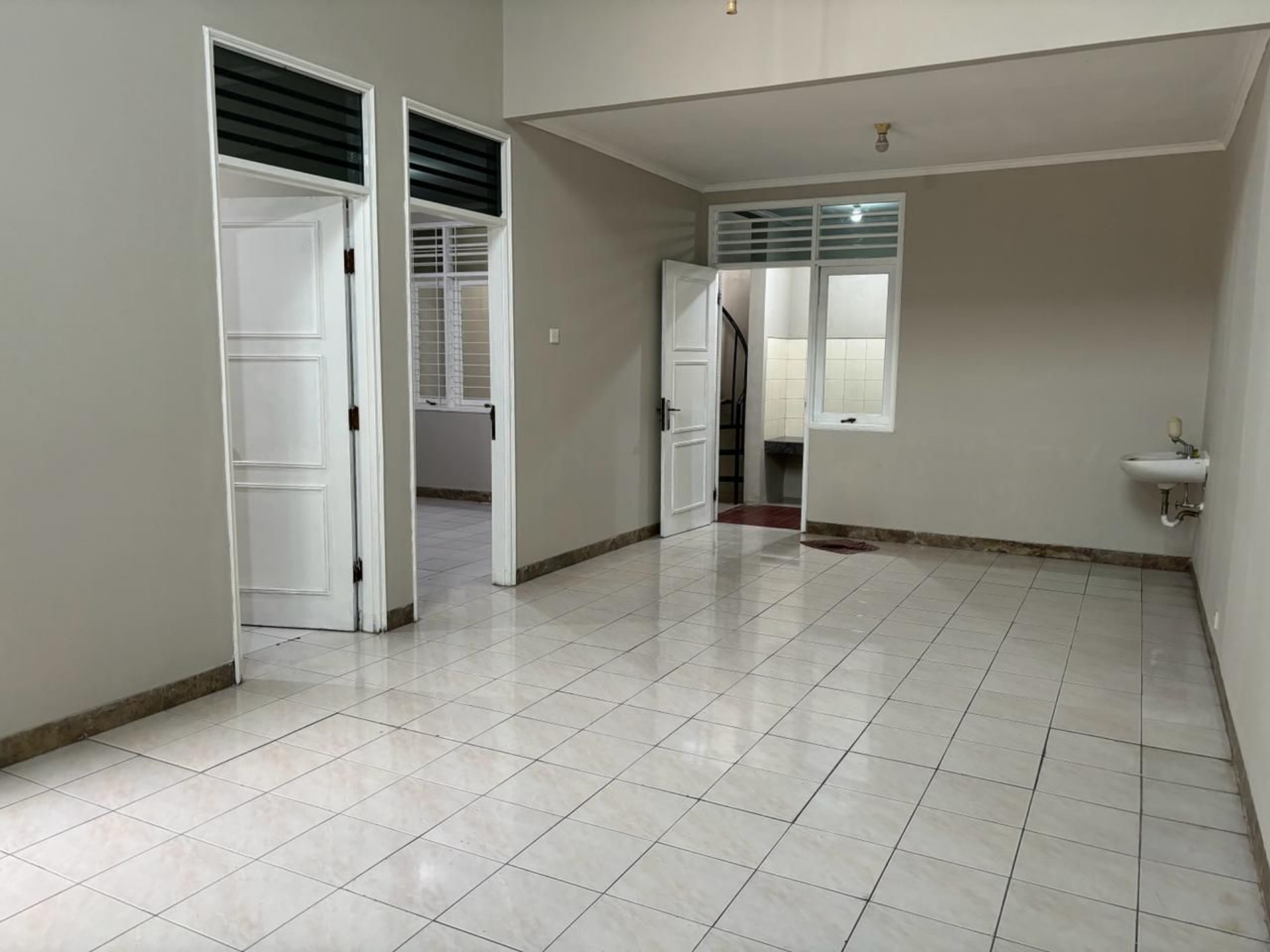 Rumah Dijual di Jakarta Barat, foto 3 dari 7