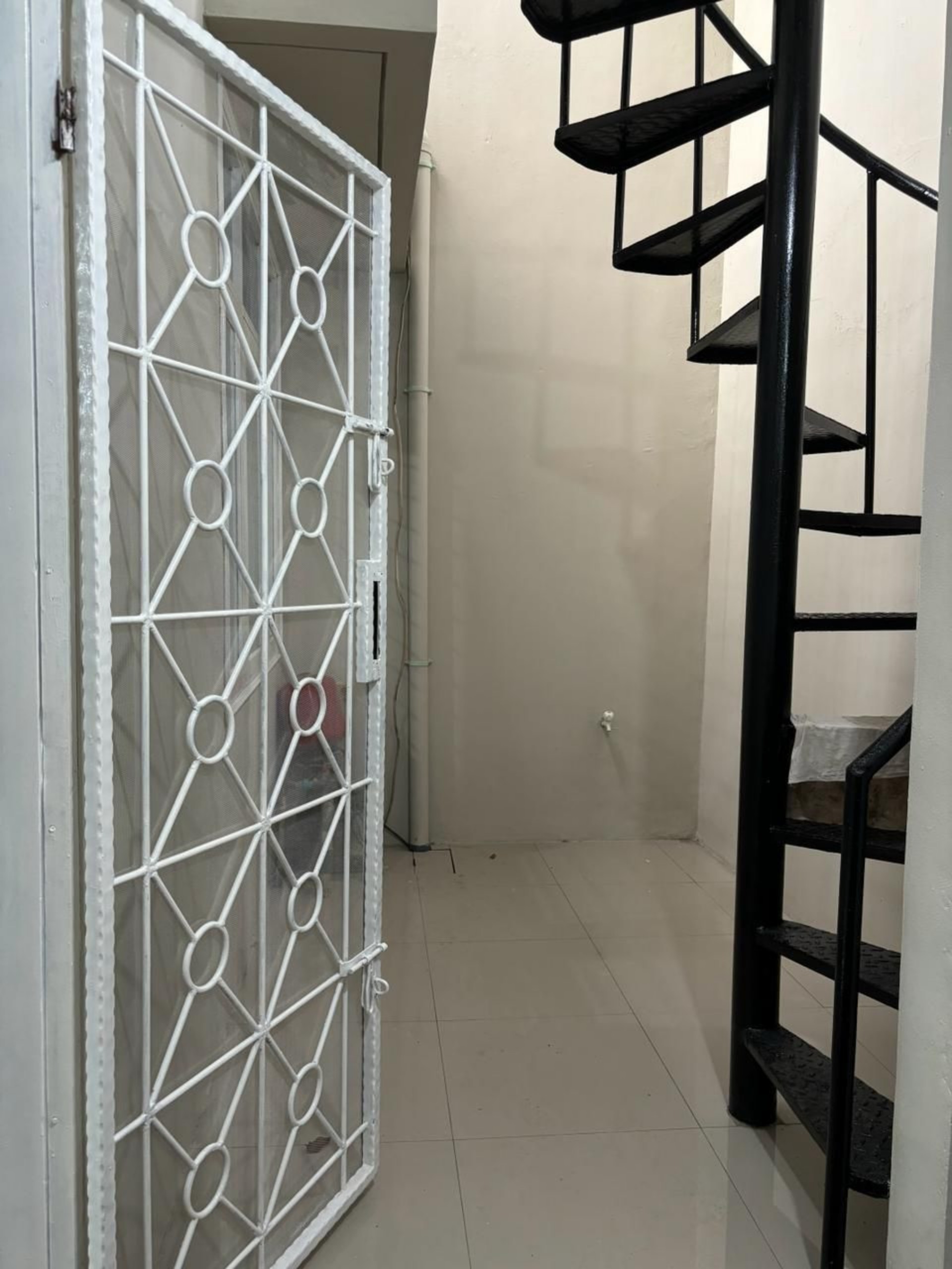 Rumah Dijual di Jakarta Barat, foto 4 dari 7