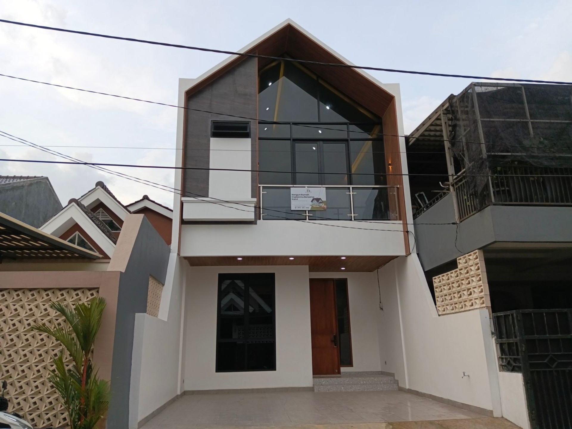 Rumah Dijual di Tangerang, foto 2 dari 10