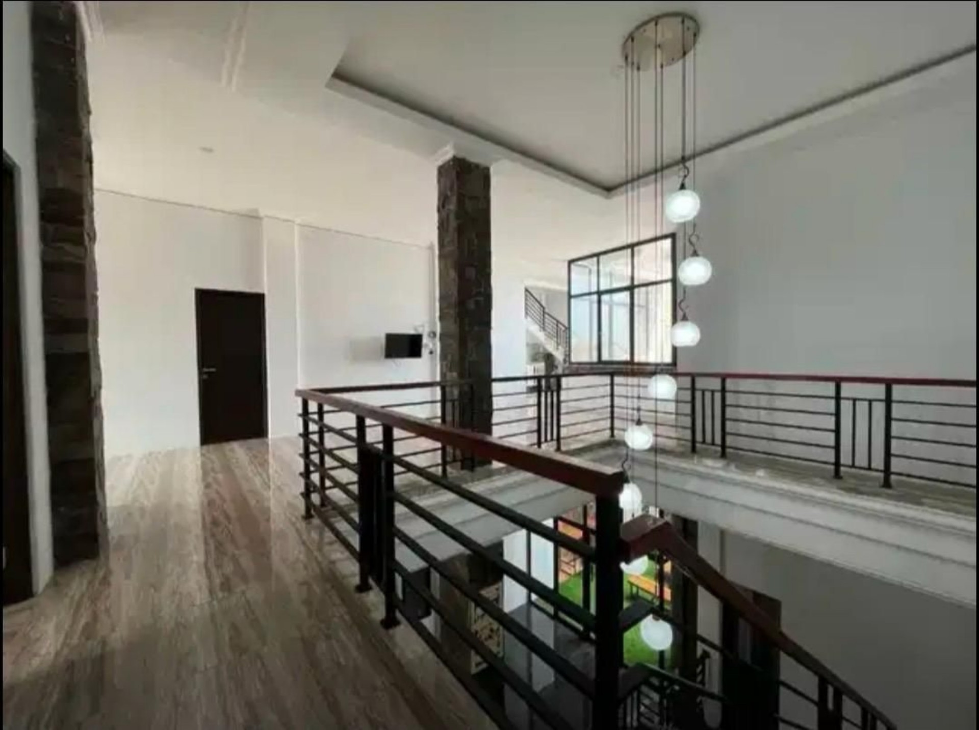 Rumah Dijual di Jakarta Barat, foto 3 dari 10