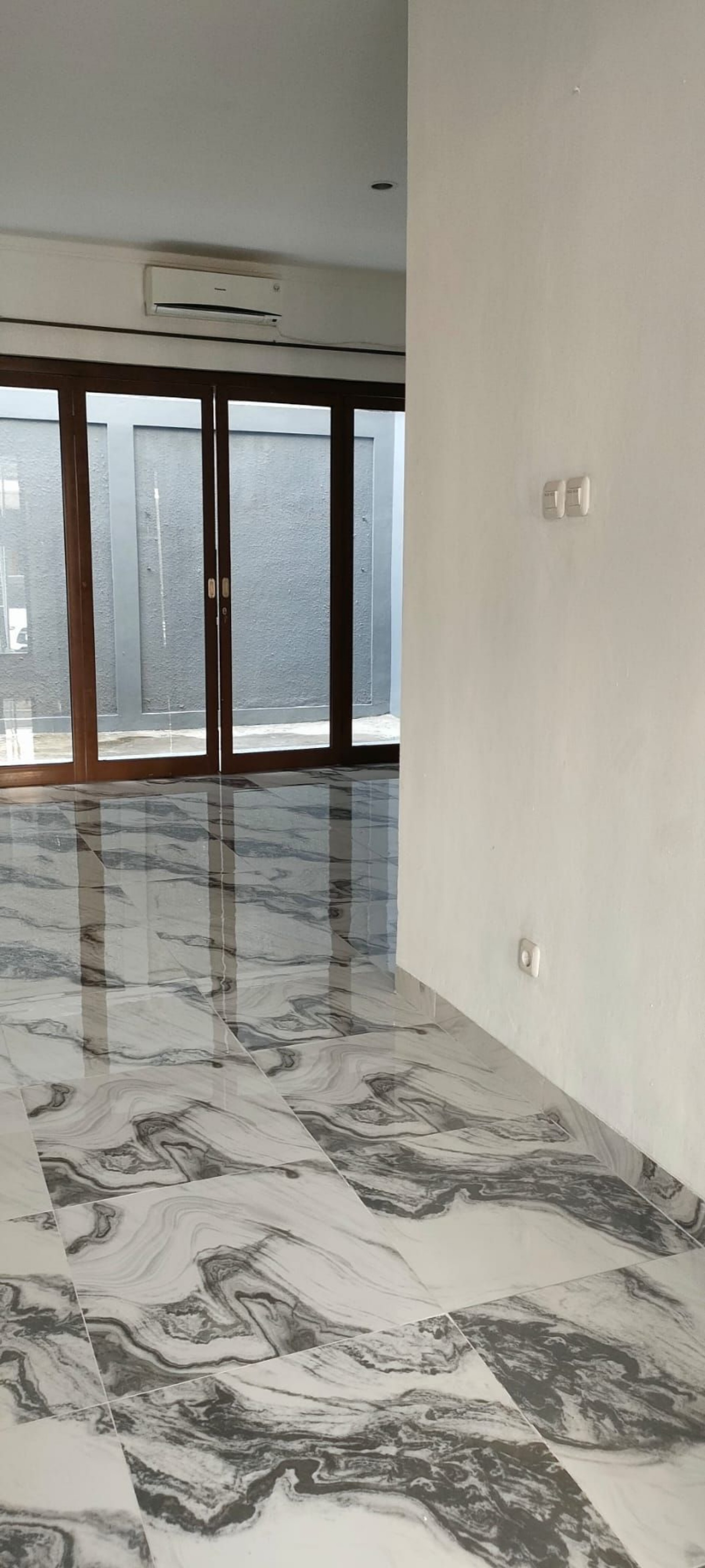 Rumah Dijual di Tangerang, foto 2 dari 10
