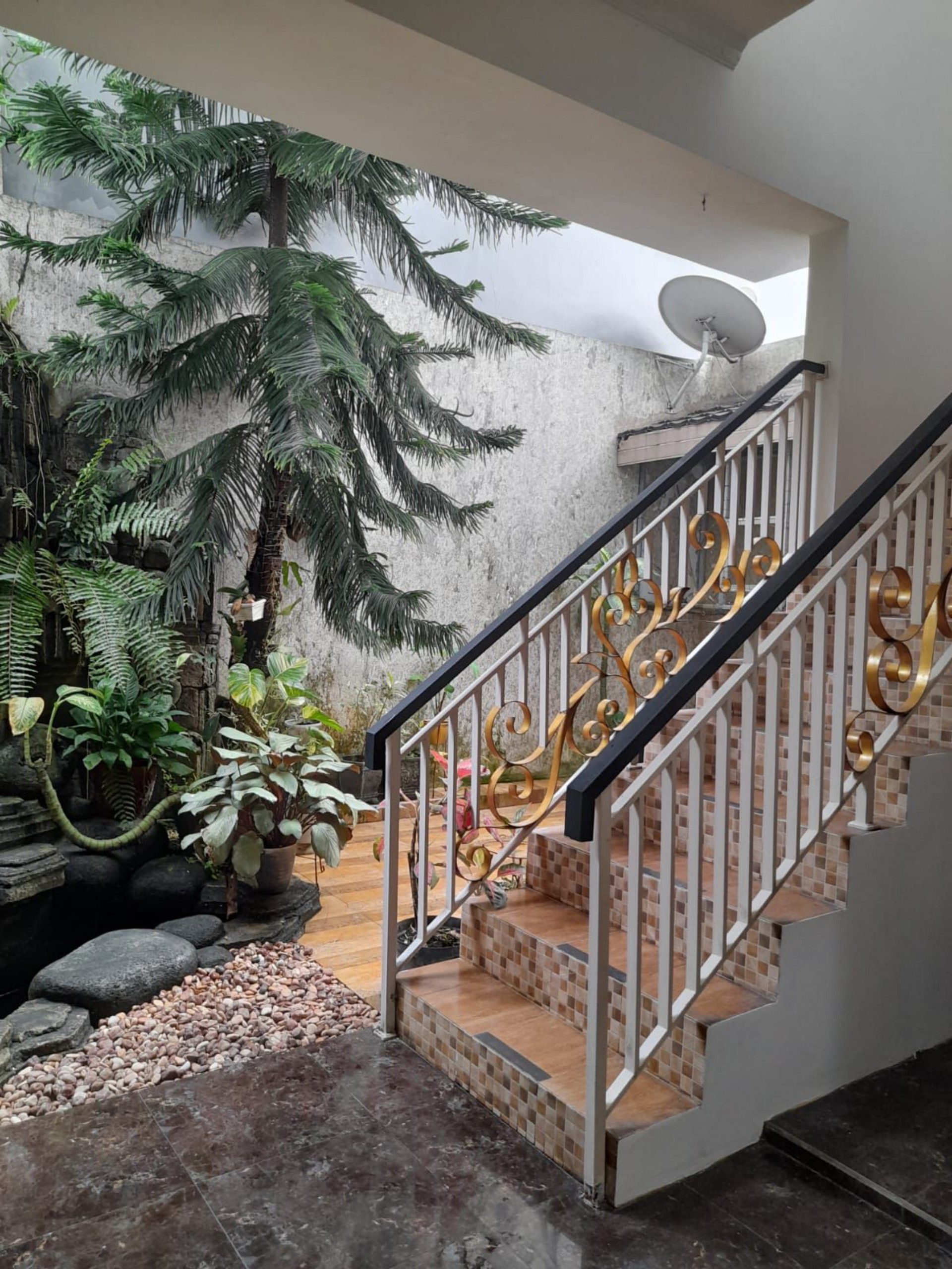 Rumah Dijual di Tangerang, foto 2 dari 8