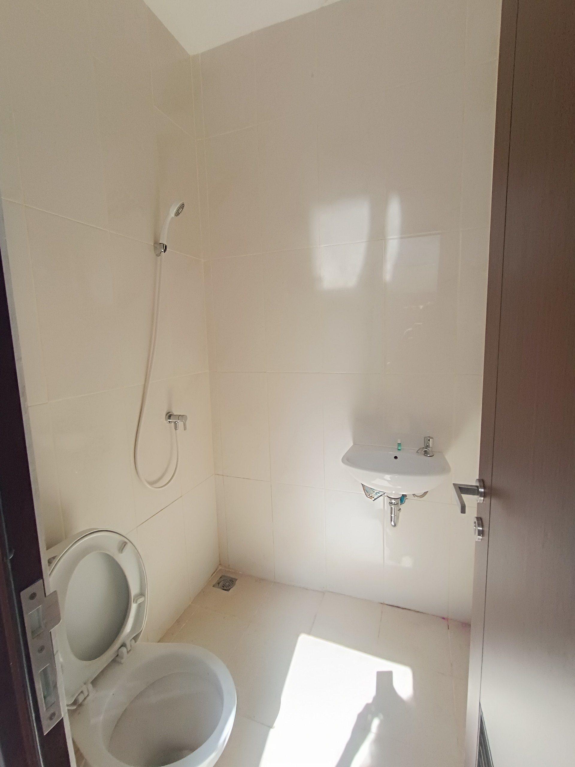Rumah Disewa di Tangerang, foto 4 dari 6