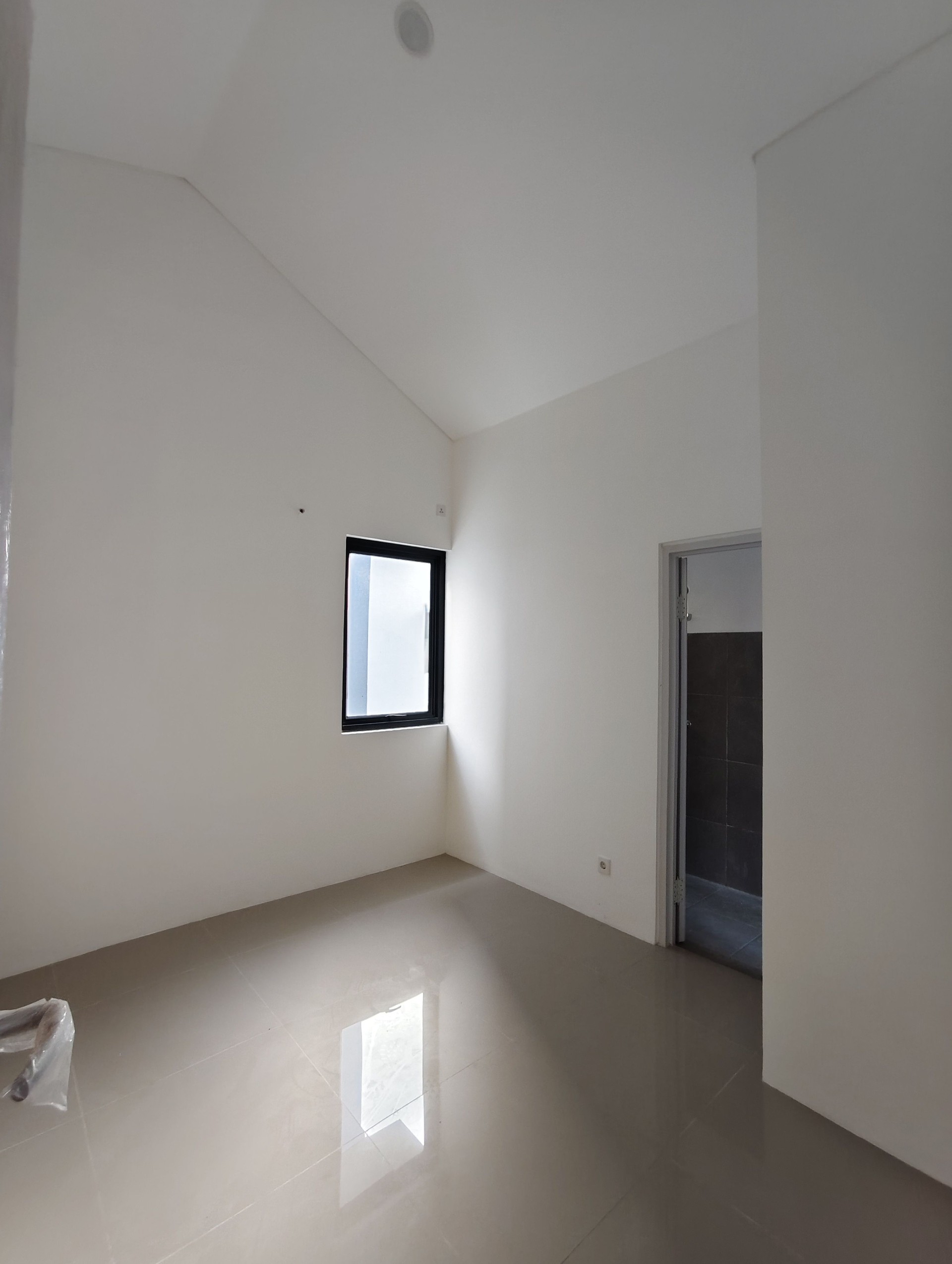Rumah Dijual di Tangerang, foto 1 dari 10