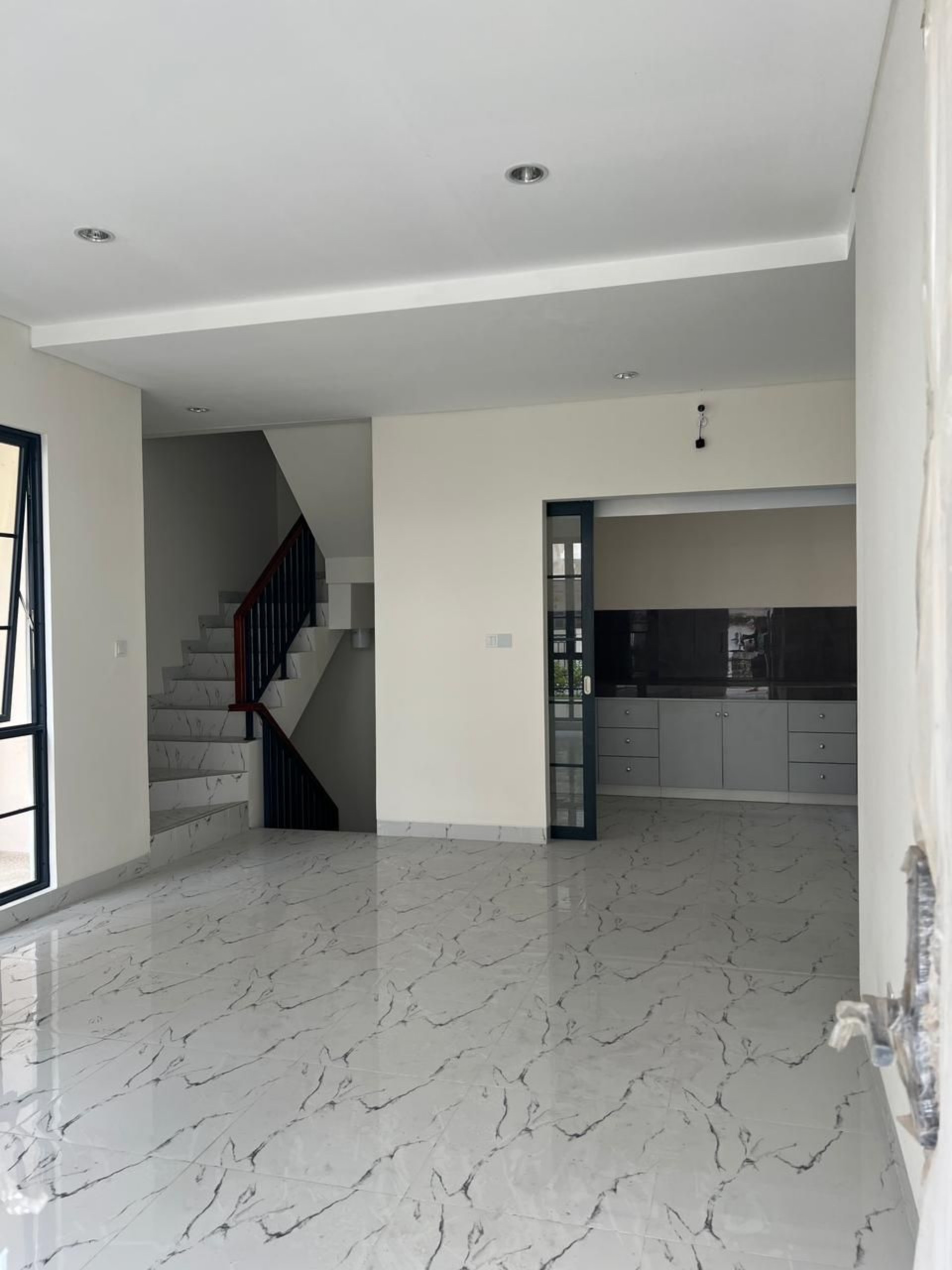 Rumah Dijual di Tangerang, foto 1 dari 9
