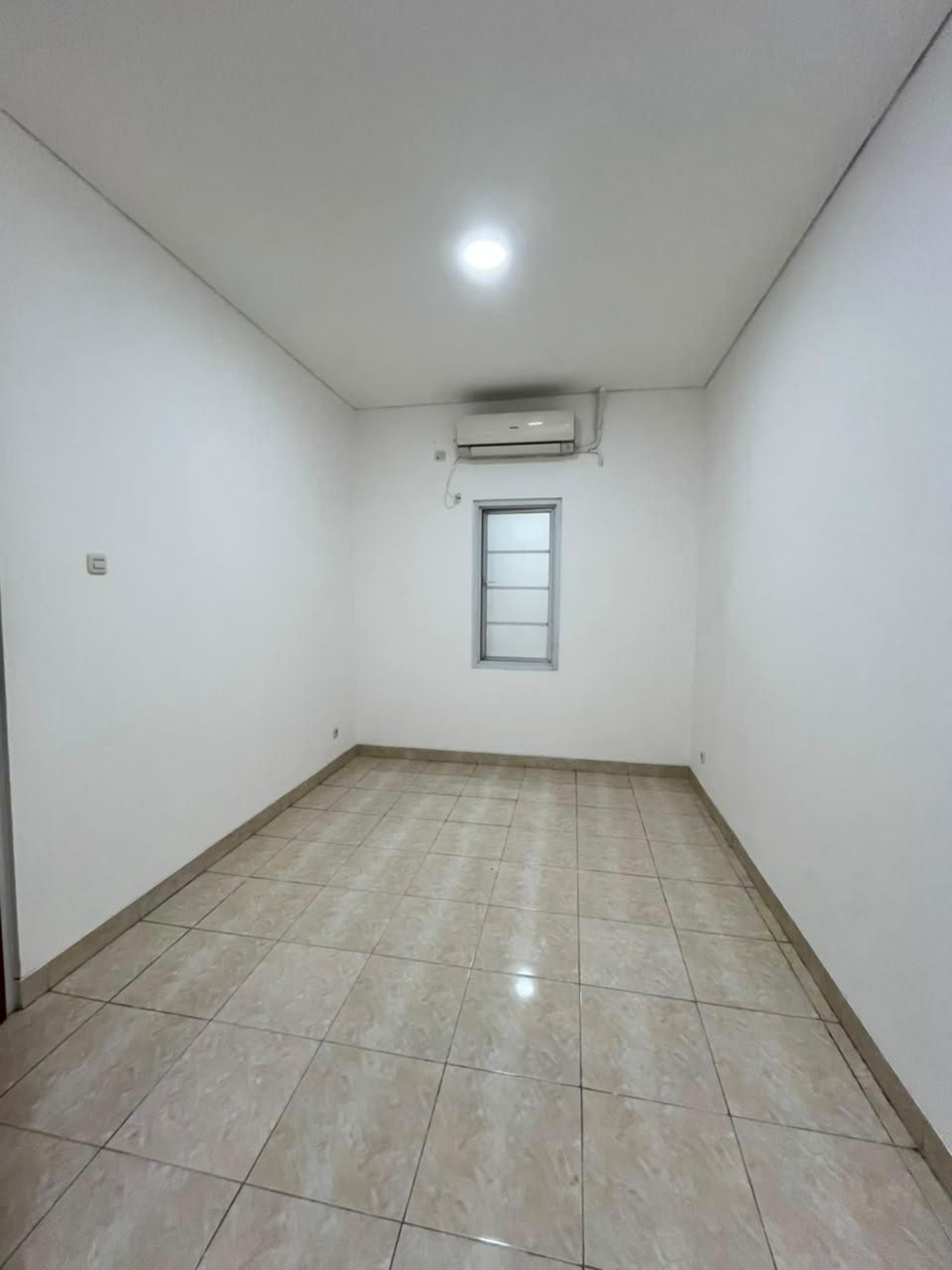 Rumah Dijual di Tangerang, foto 1 dari 10