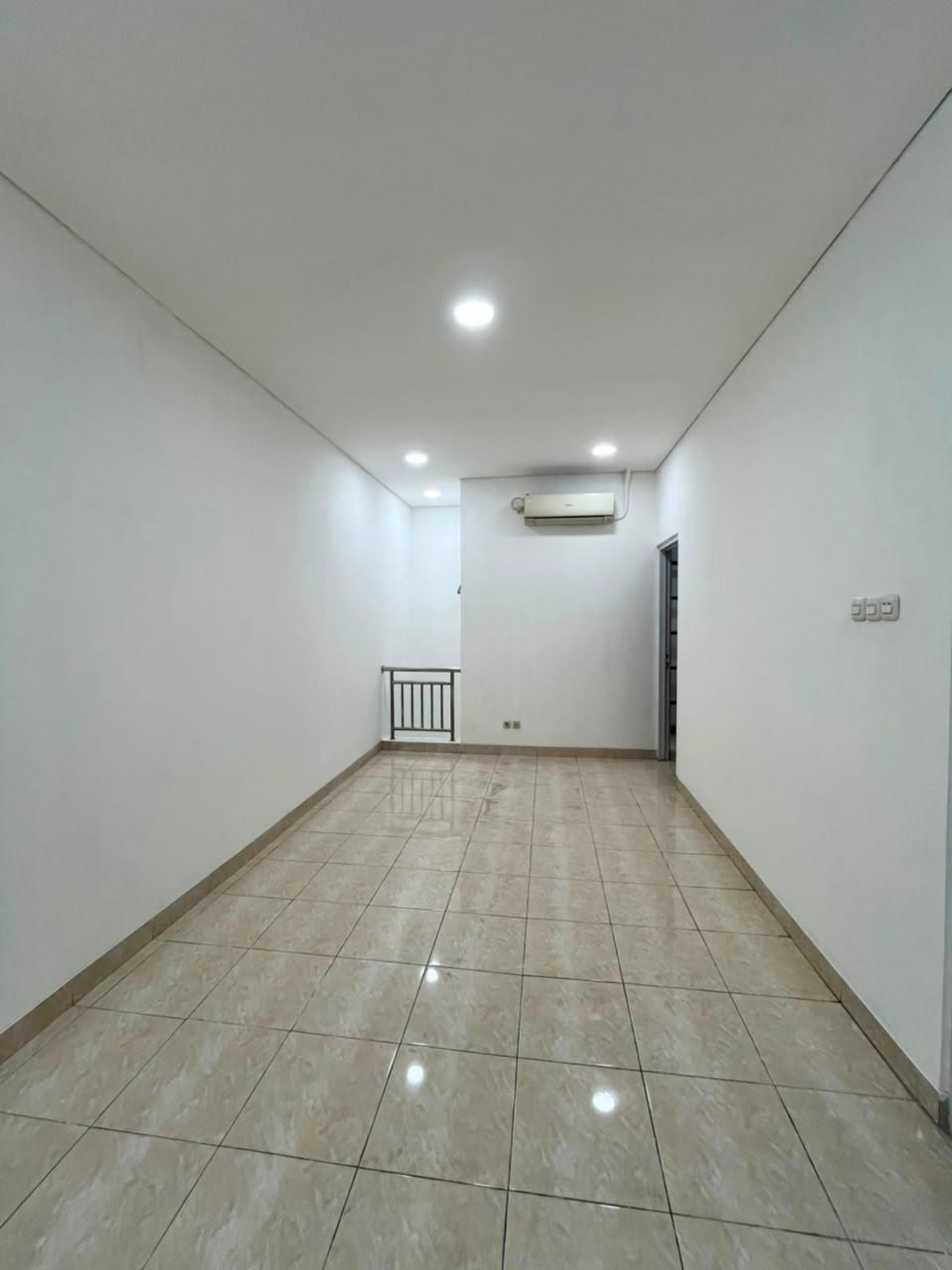 Rumah Dijual di Tangerang, foto 1 dari 10