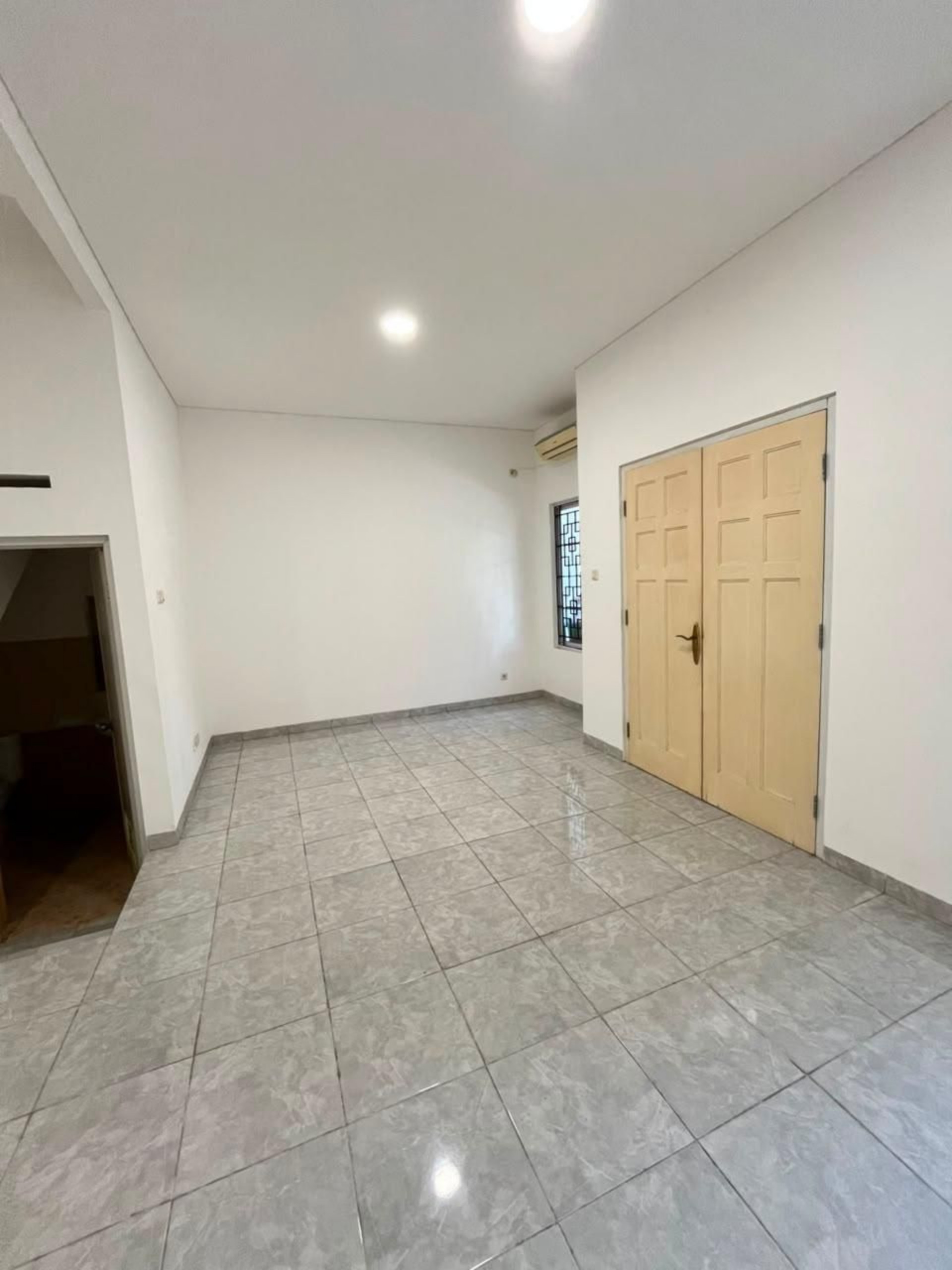Rumah Dijual di Tangerang, foto 1 dari 10