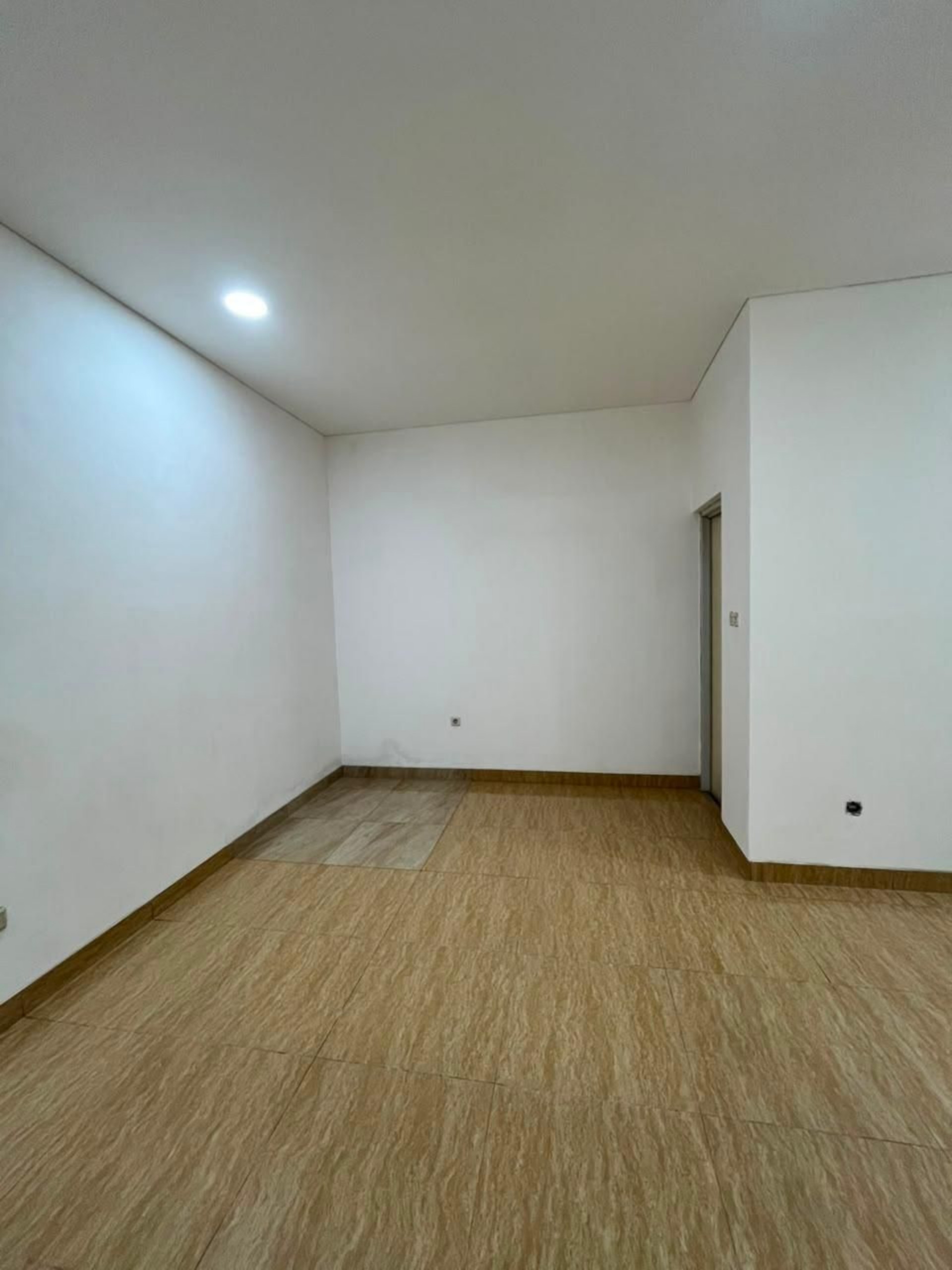 Rumah Dijual di Tangerang, foto 1 dari 10