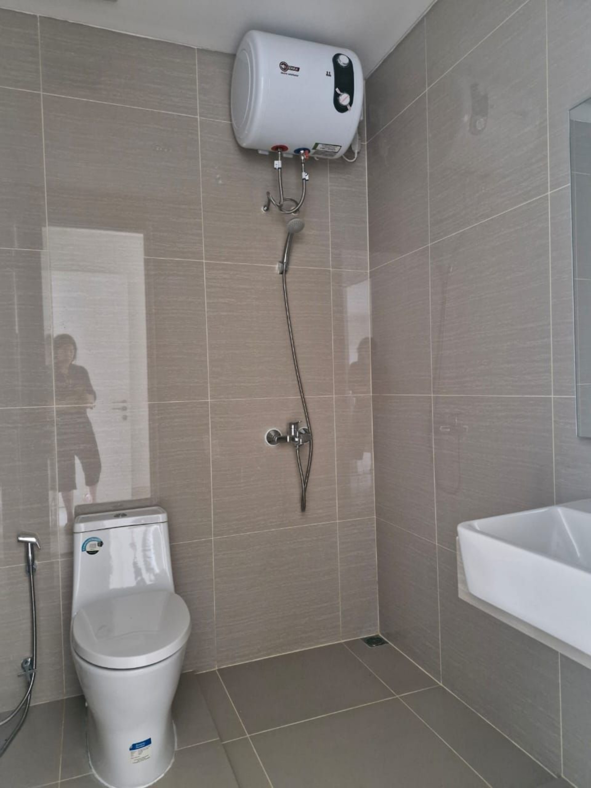 Rumah Dijual di Tangerang, foto 1 dari 9