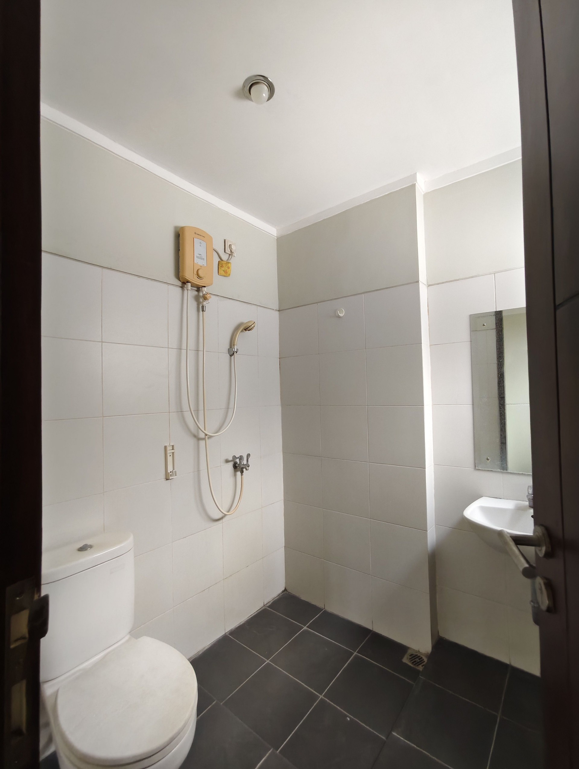 Rumah Dijual di Tangerang, foto 1 dari 10