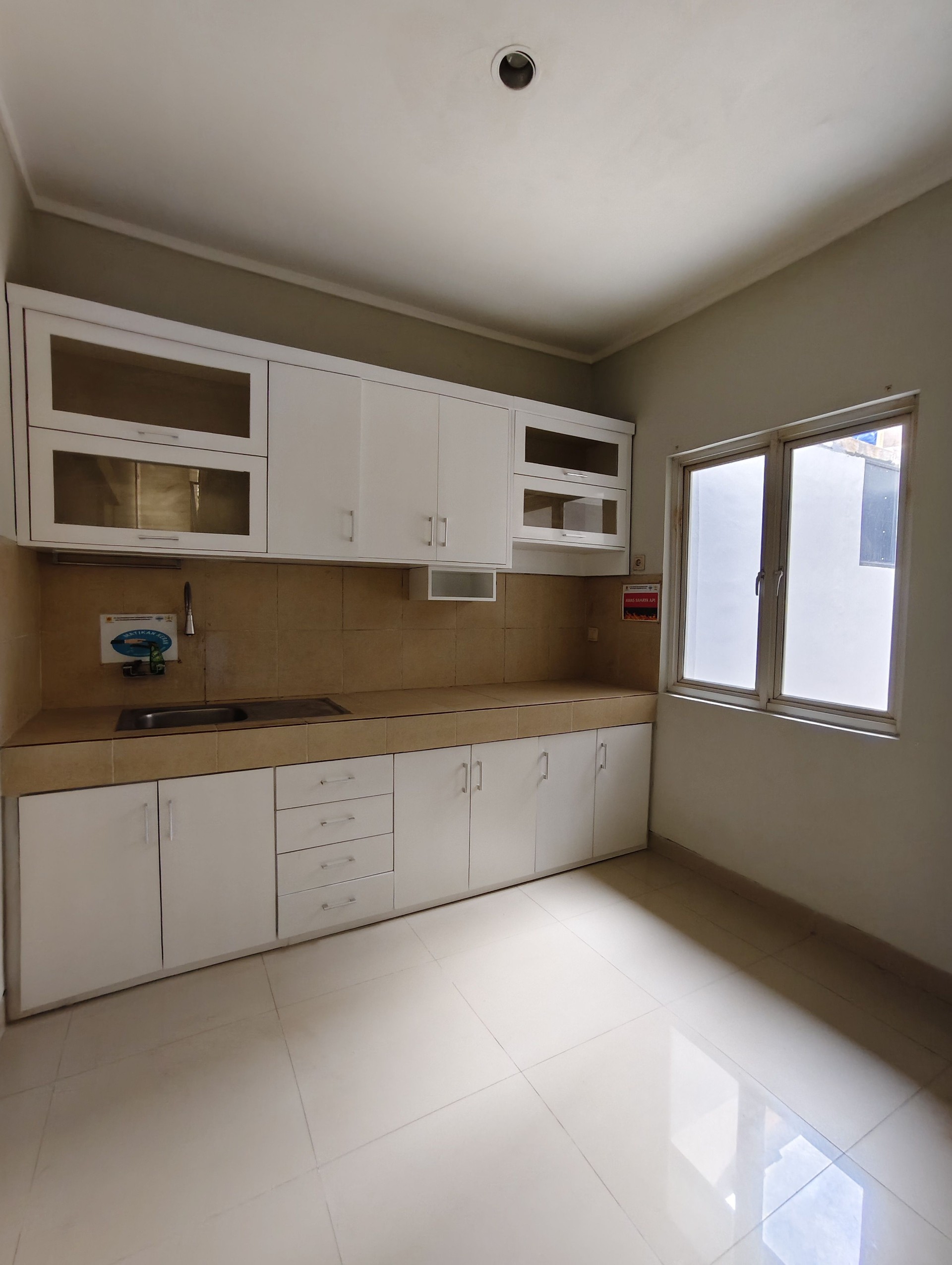 Rumah Dijual di Tangerang, foto 1 dari 10