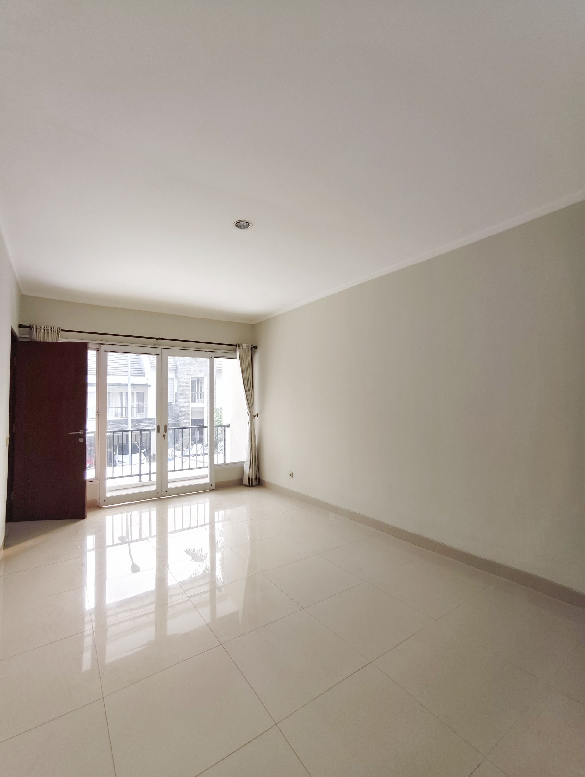 Rumah Dijual di Tangerang, foto 1 dari 10
