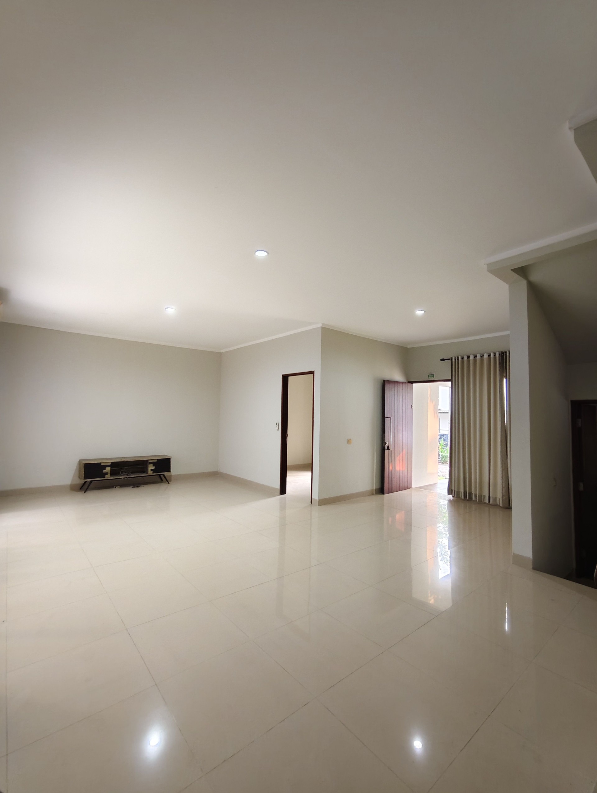 Rumah Dijual di Tangerang, foto 1 dari 10