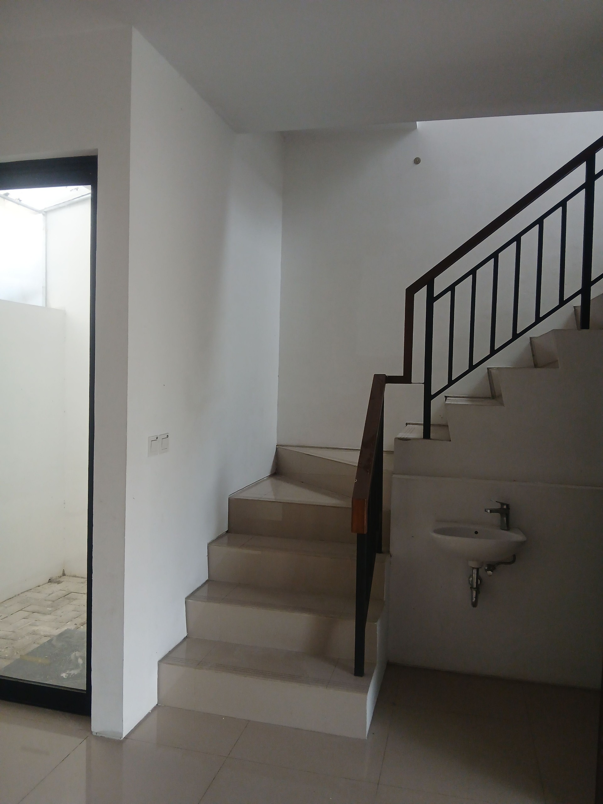 Rumah Disewa di Jakarta Barat, foto 6 dari 6
