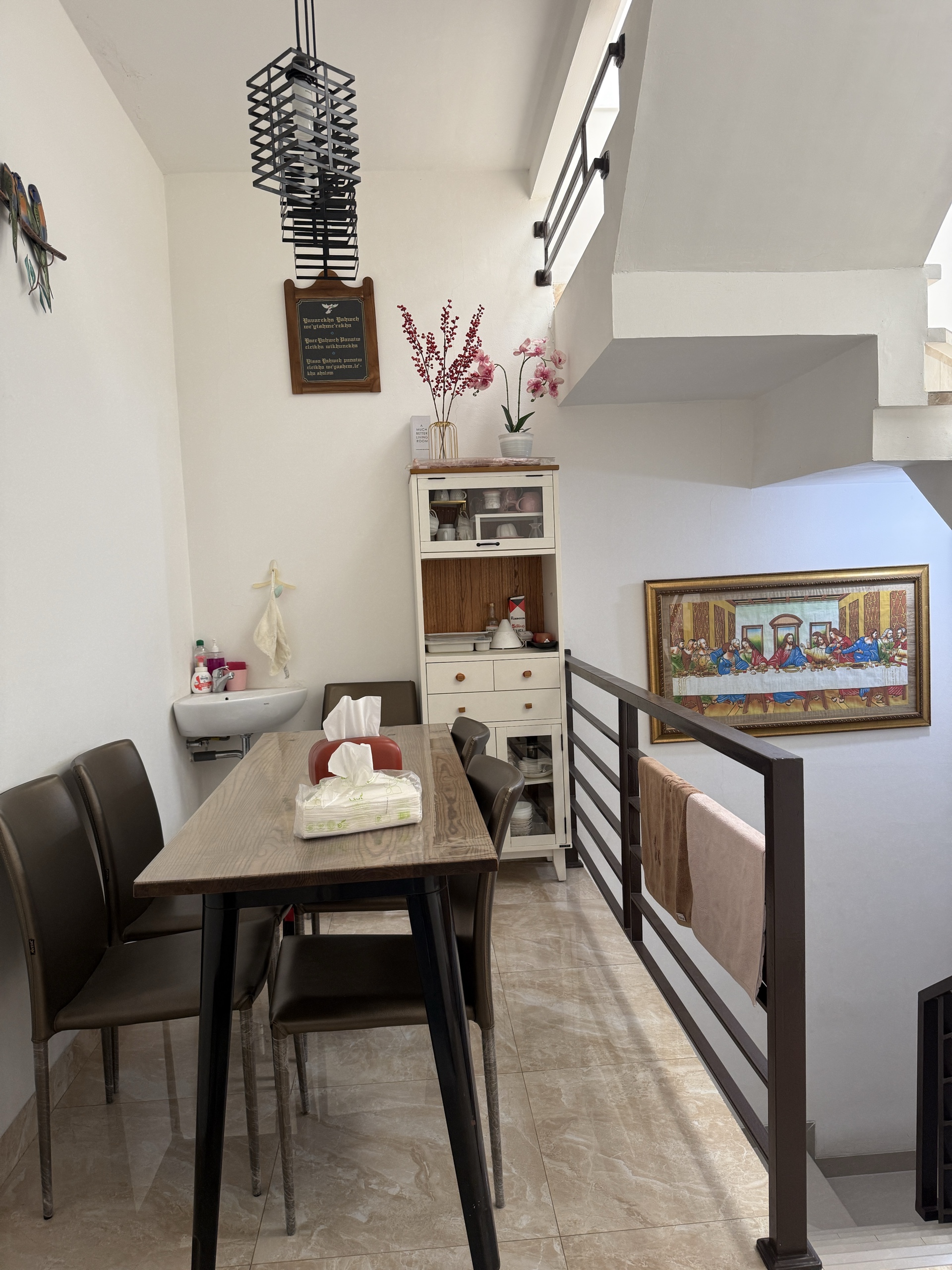 Rumah Dijual di Jakarta Barat, foto 1 dari 10