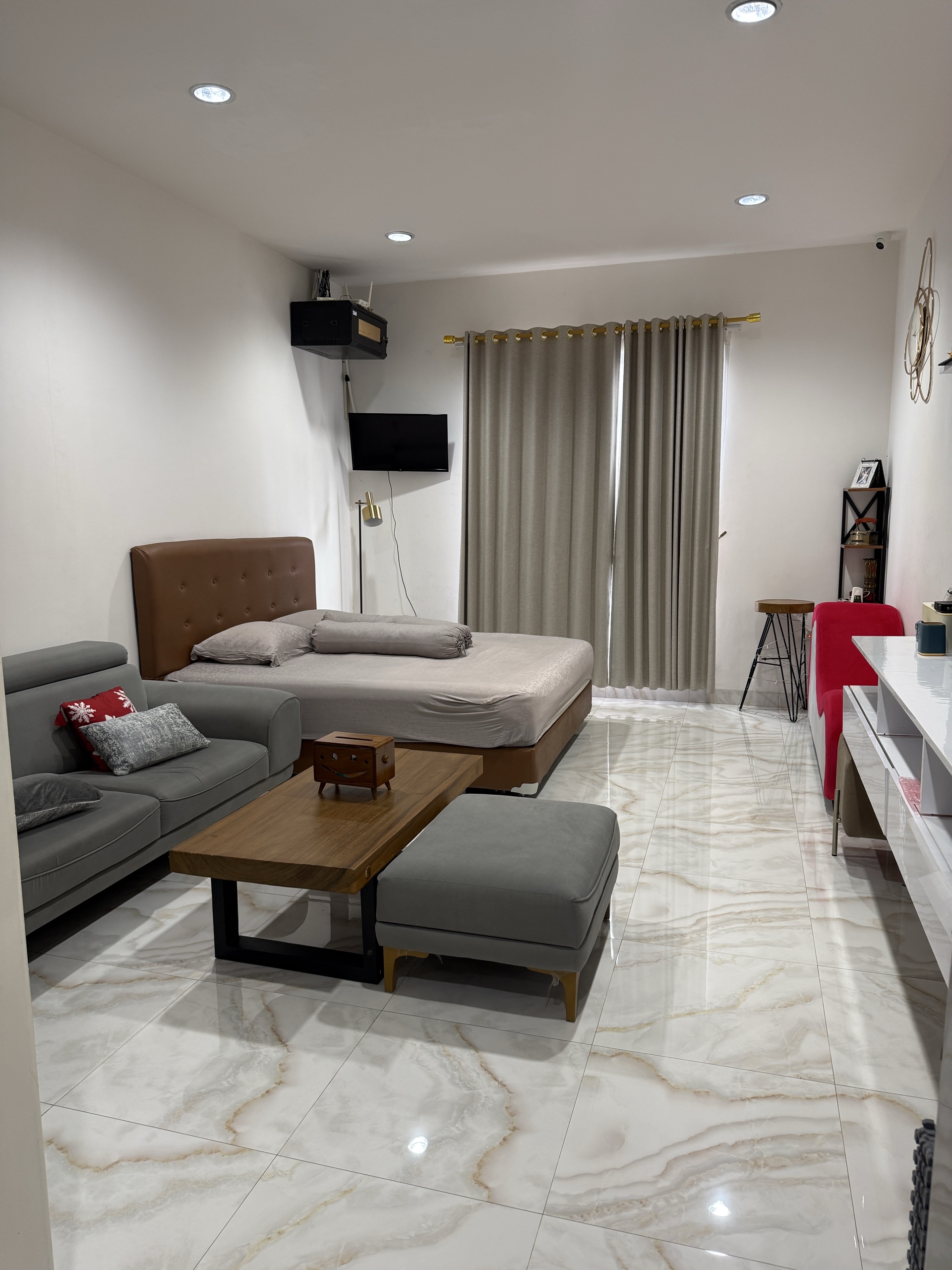 Rumah Dijual di Jakarta Barat, foto 1 dari 10