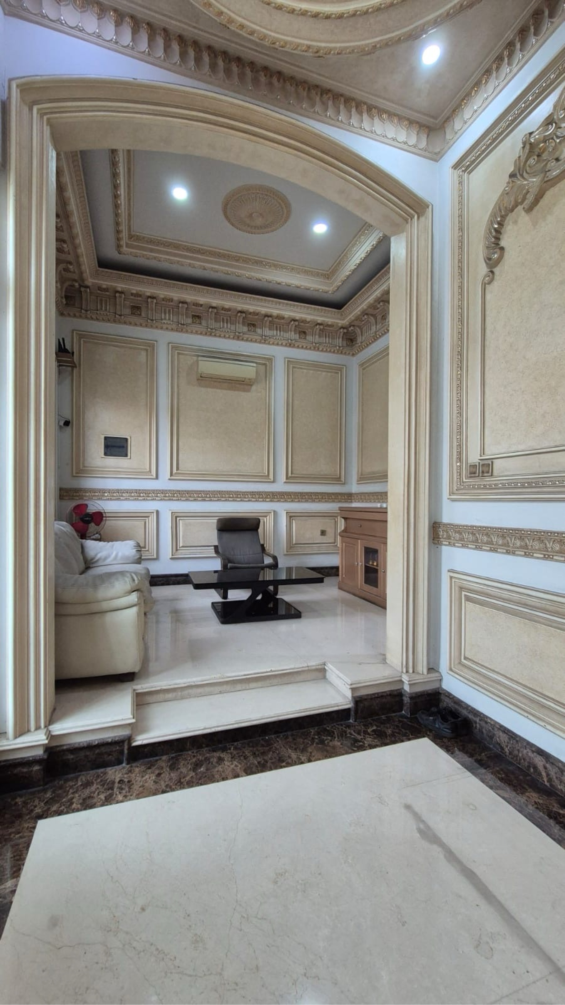 Rumah Dijual di Jakarta Barat, foto 1 dari 10