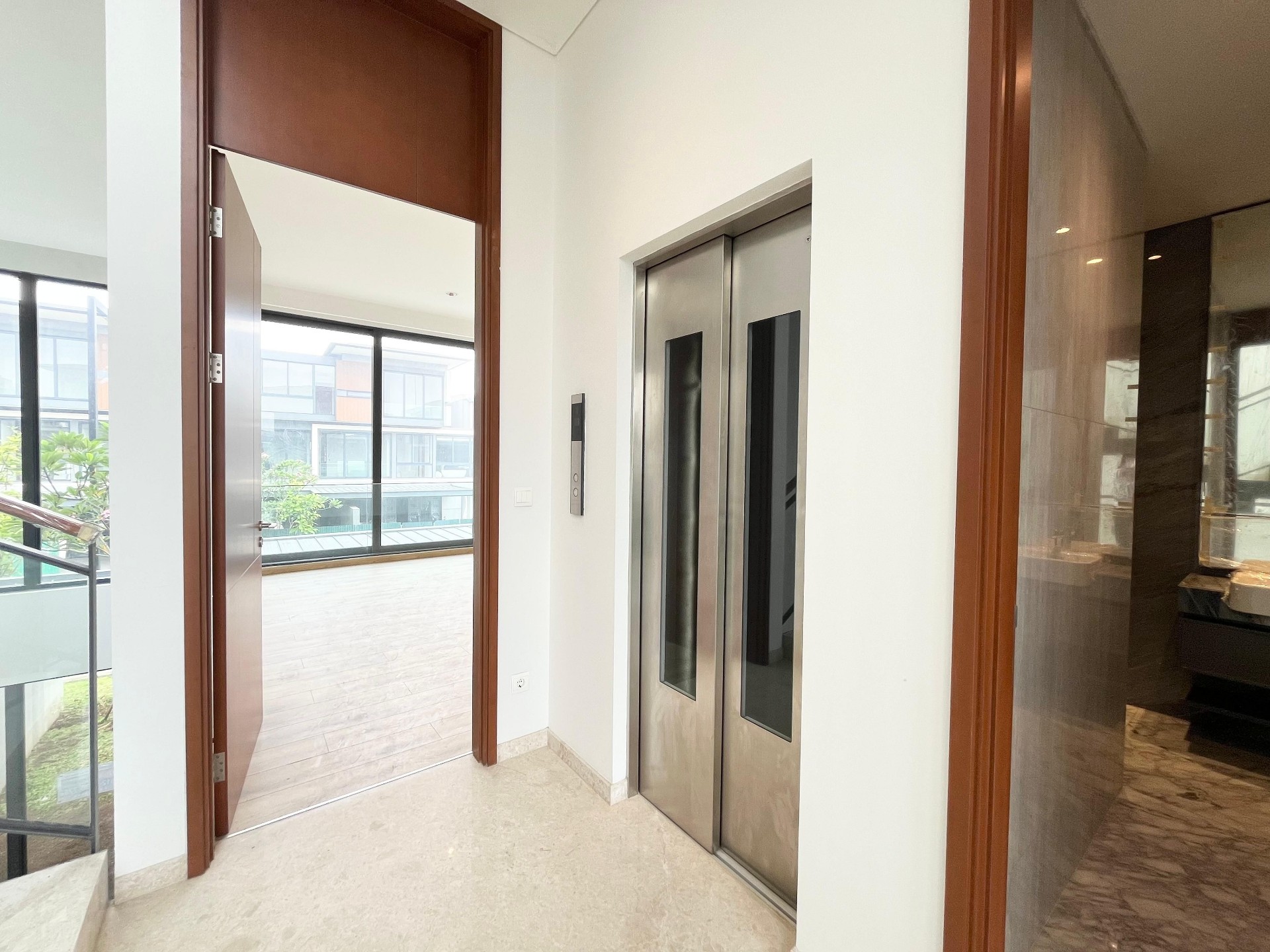 Rumah Dijual di Tangerang, foto 1 dari 10