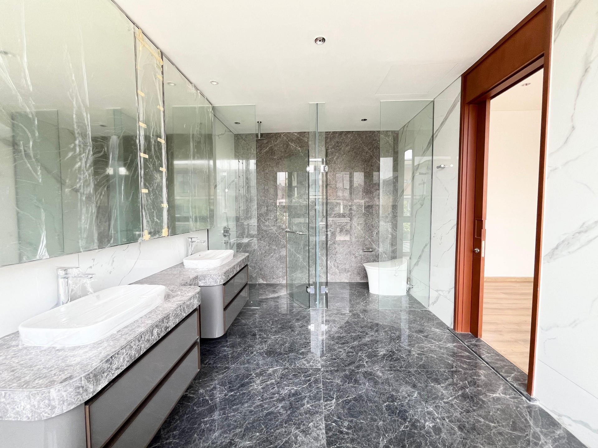 Rumah Dijual di Tangerang, foto 1 dari 10
