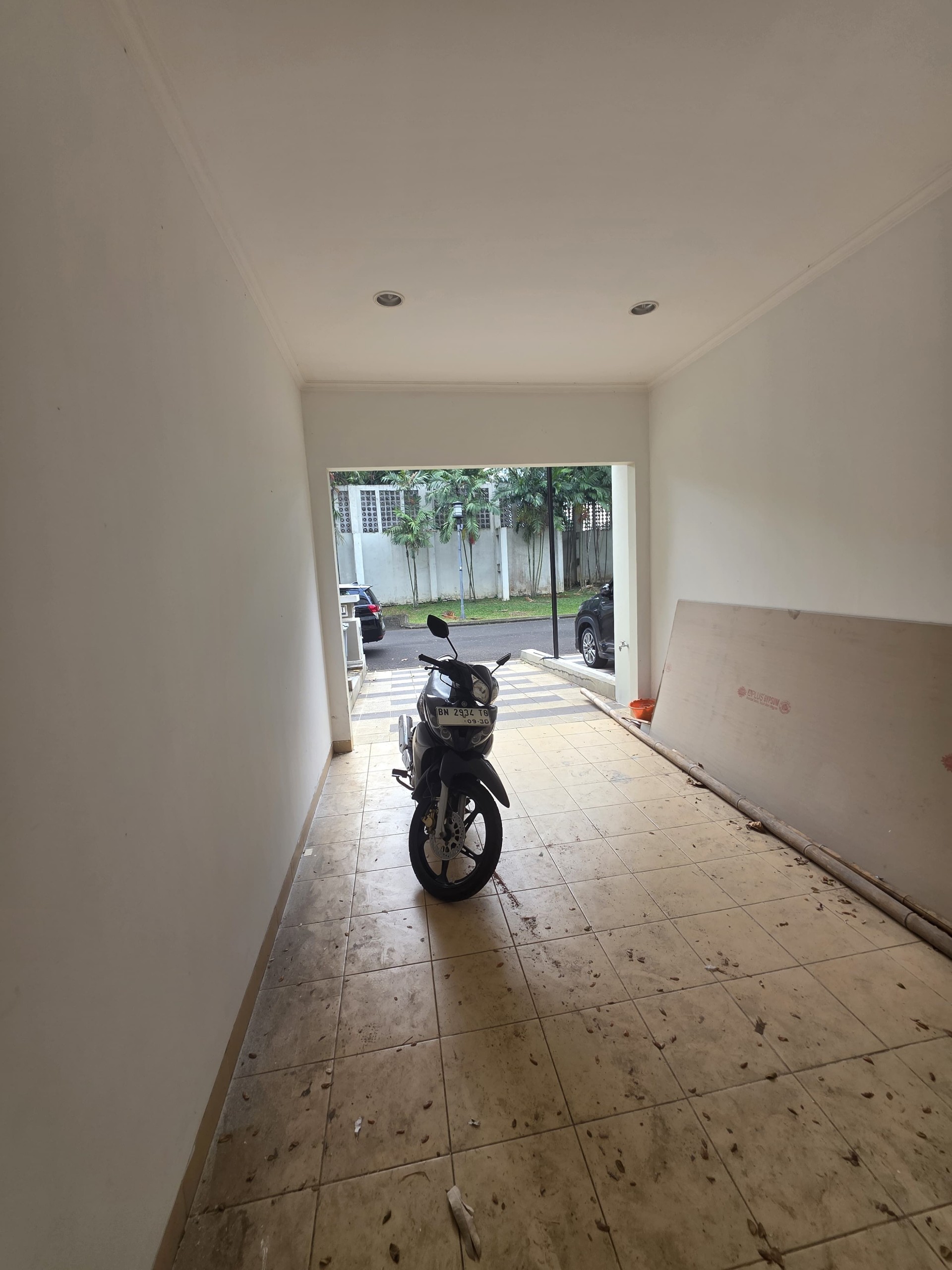 Rumah Disewa di Tangerang, foto 1 dari 8