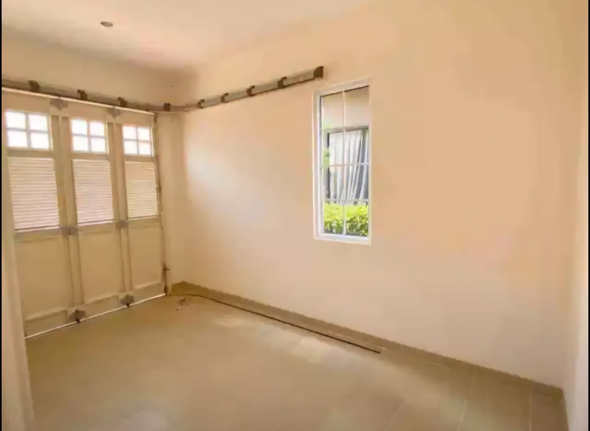 Rumah Disewa di Tangerang, foto 1 dari 9