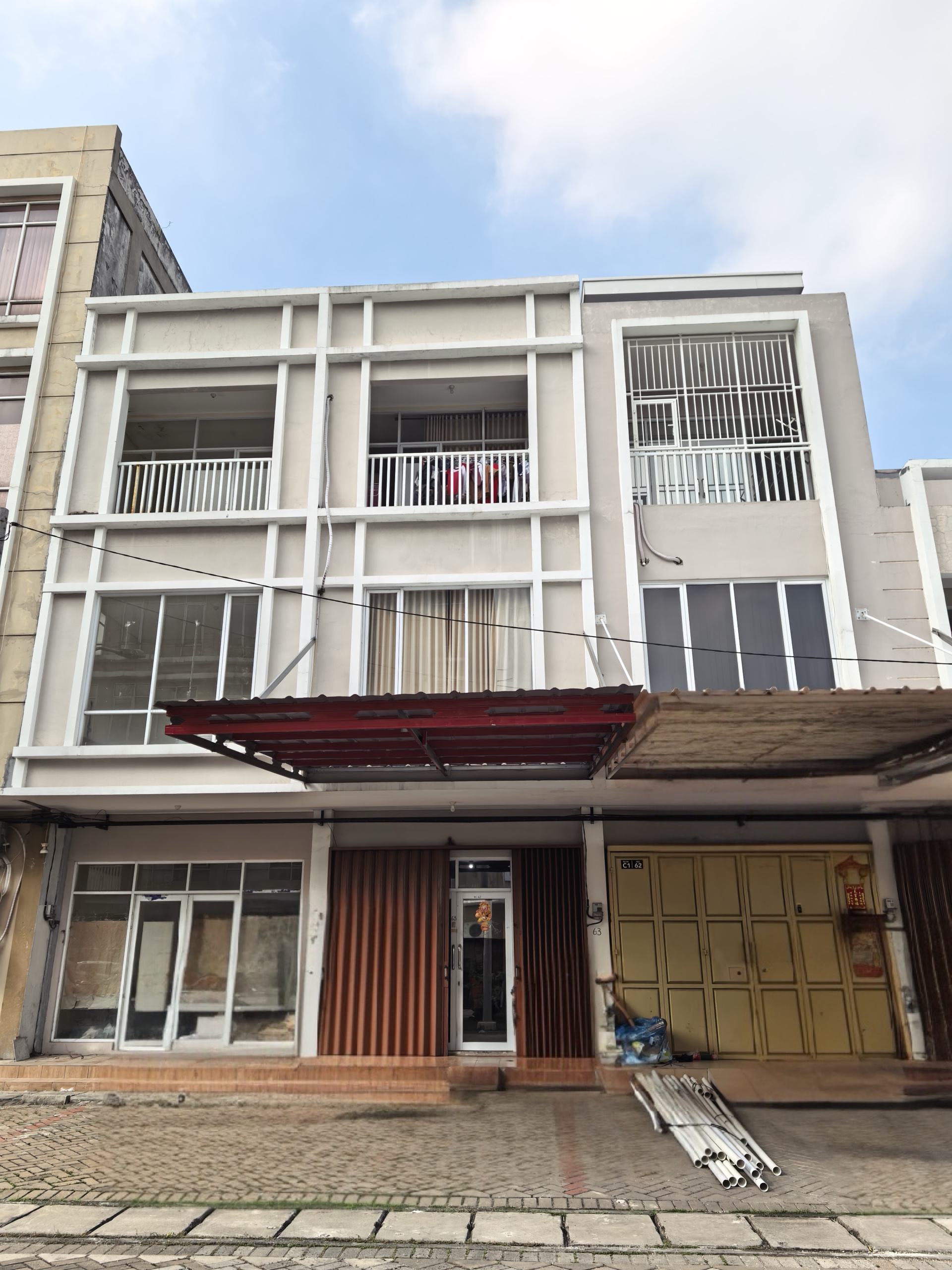 Rumah Disewa di Jakarta Barat, foto 1 dari 10
